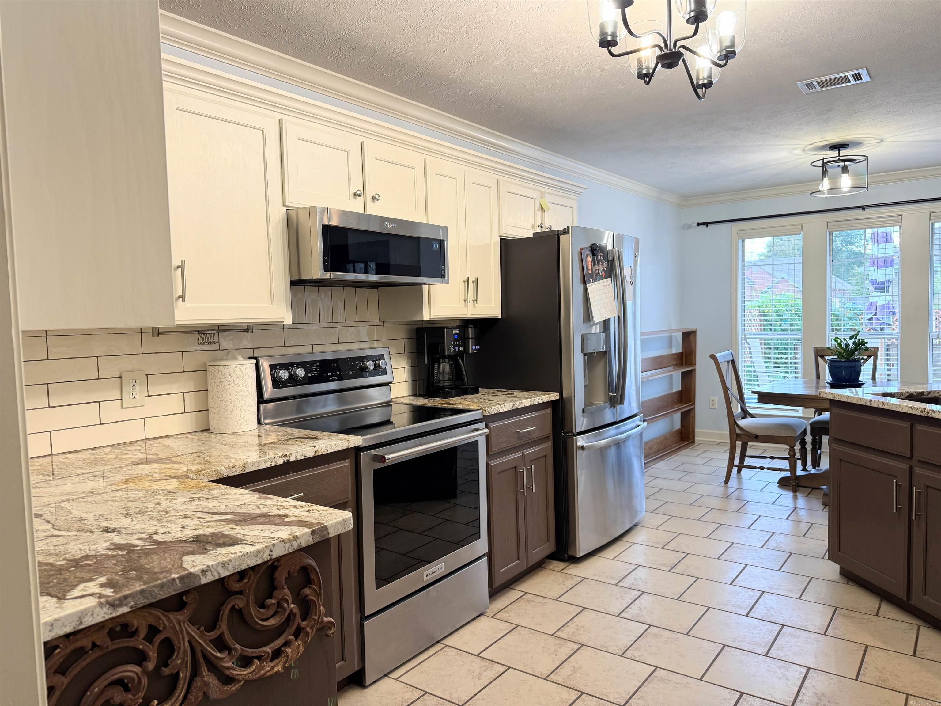 WINDSOR PARK - Residential