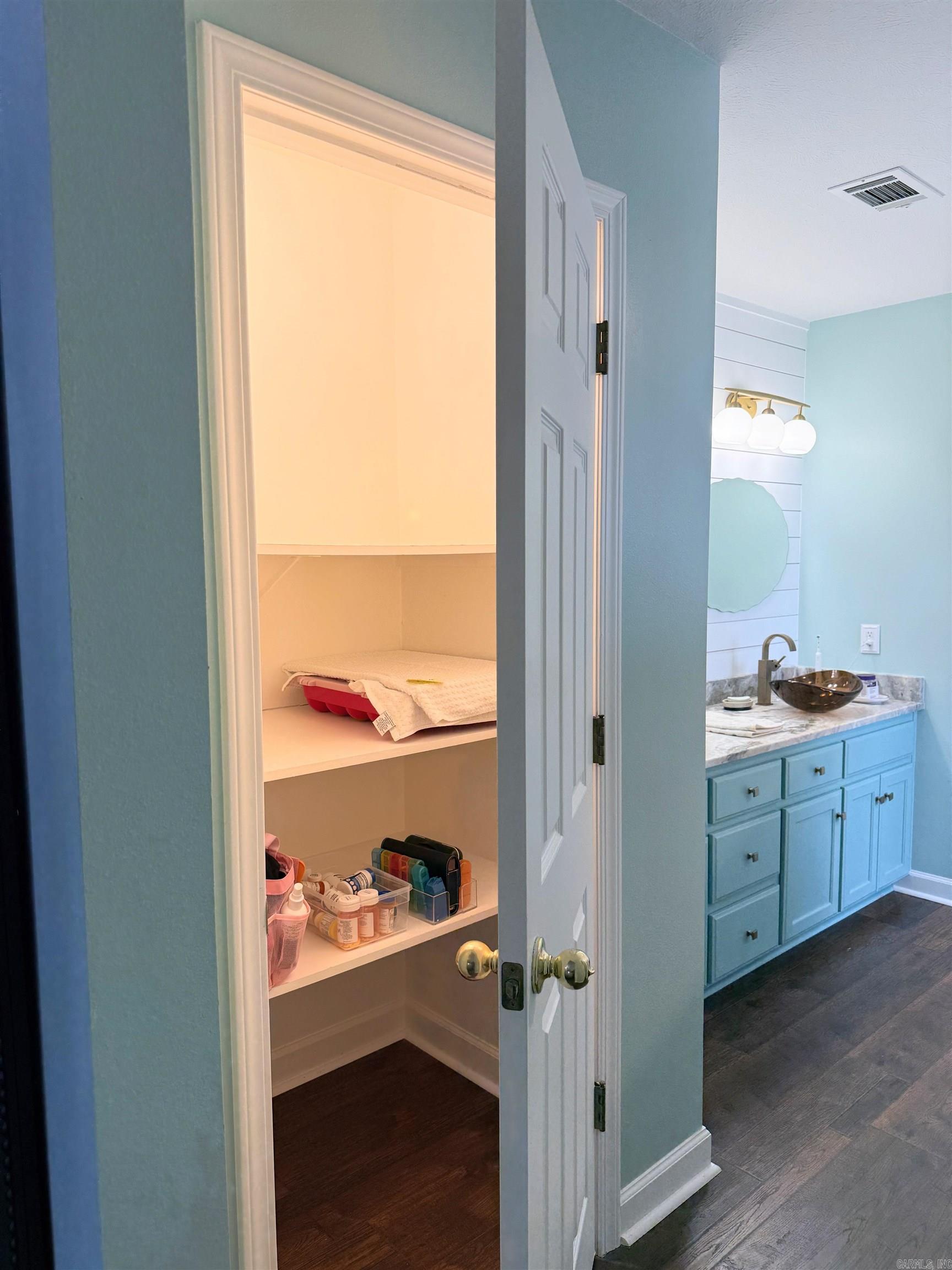 WINDSOR PARK - Residential