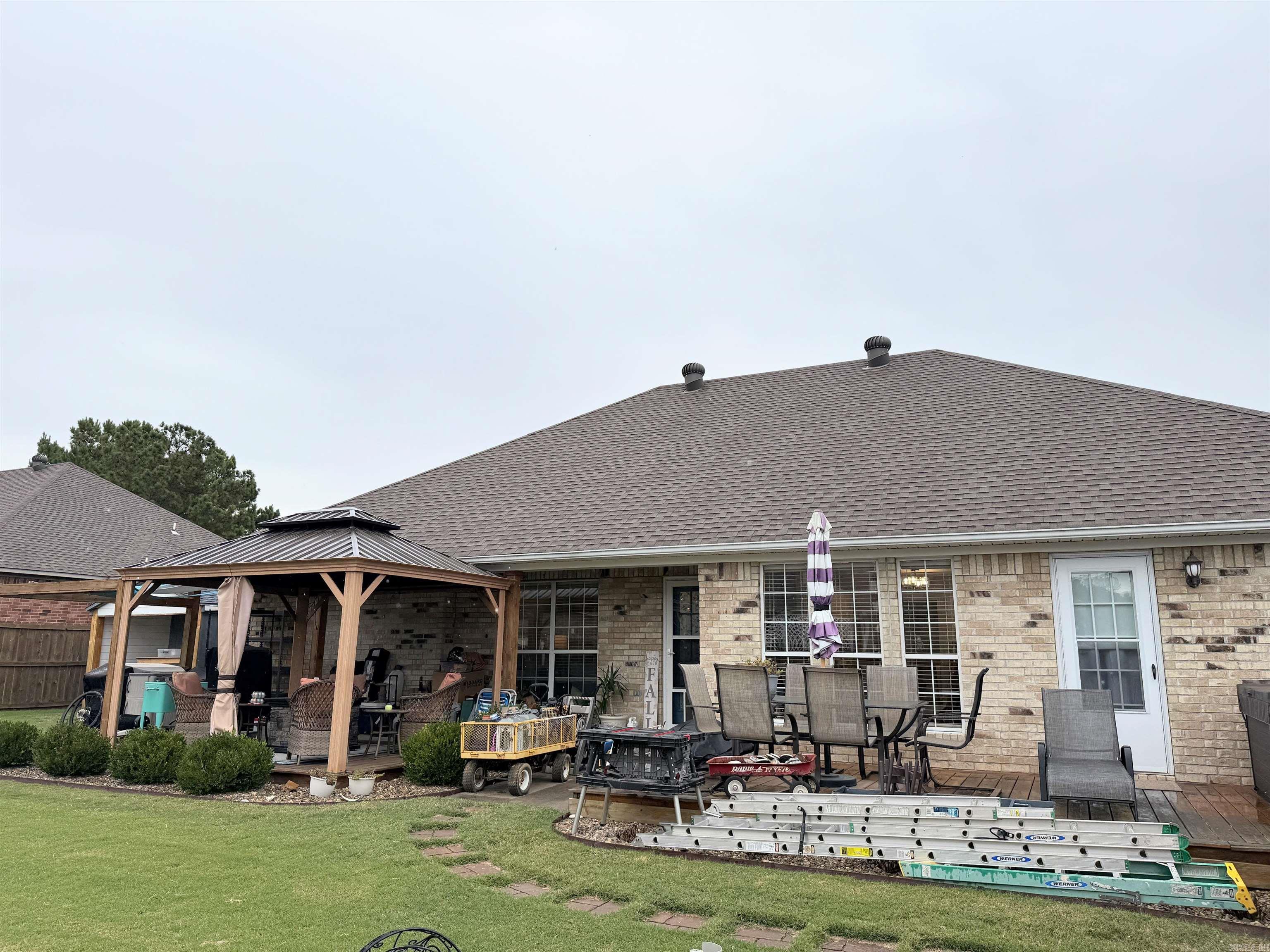 WINDSOR PARK - Residential