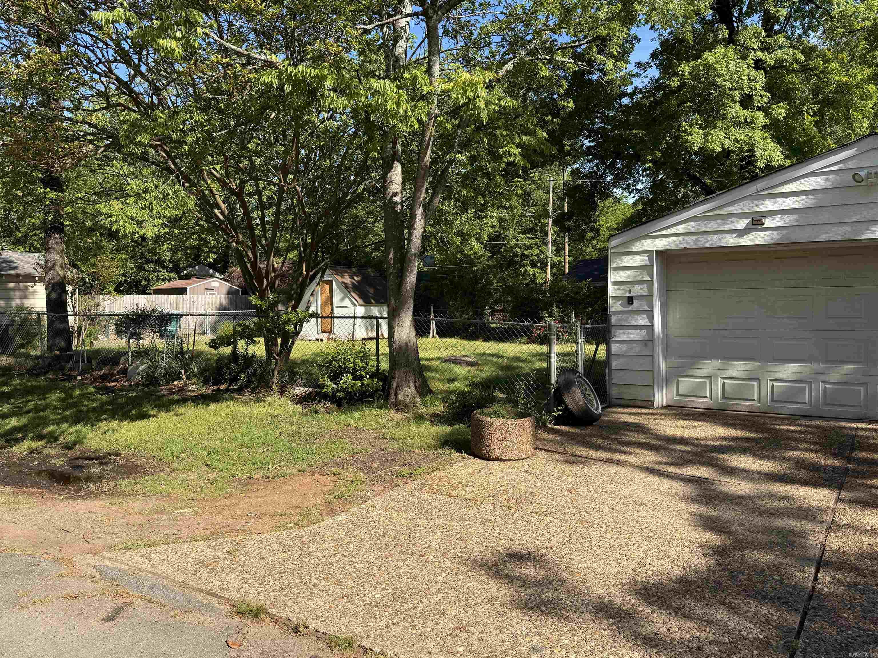 LINCOLN PARK - Residential