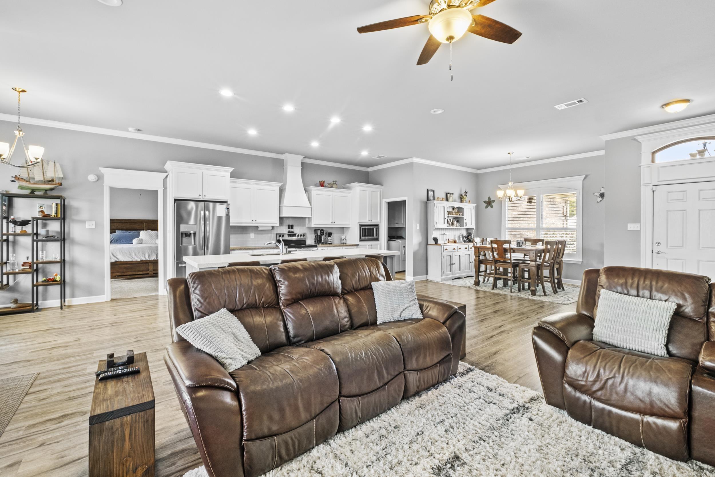 MOUNT TABOR ESTATES - Residential