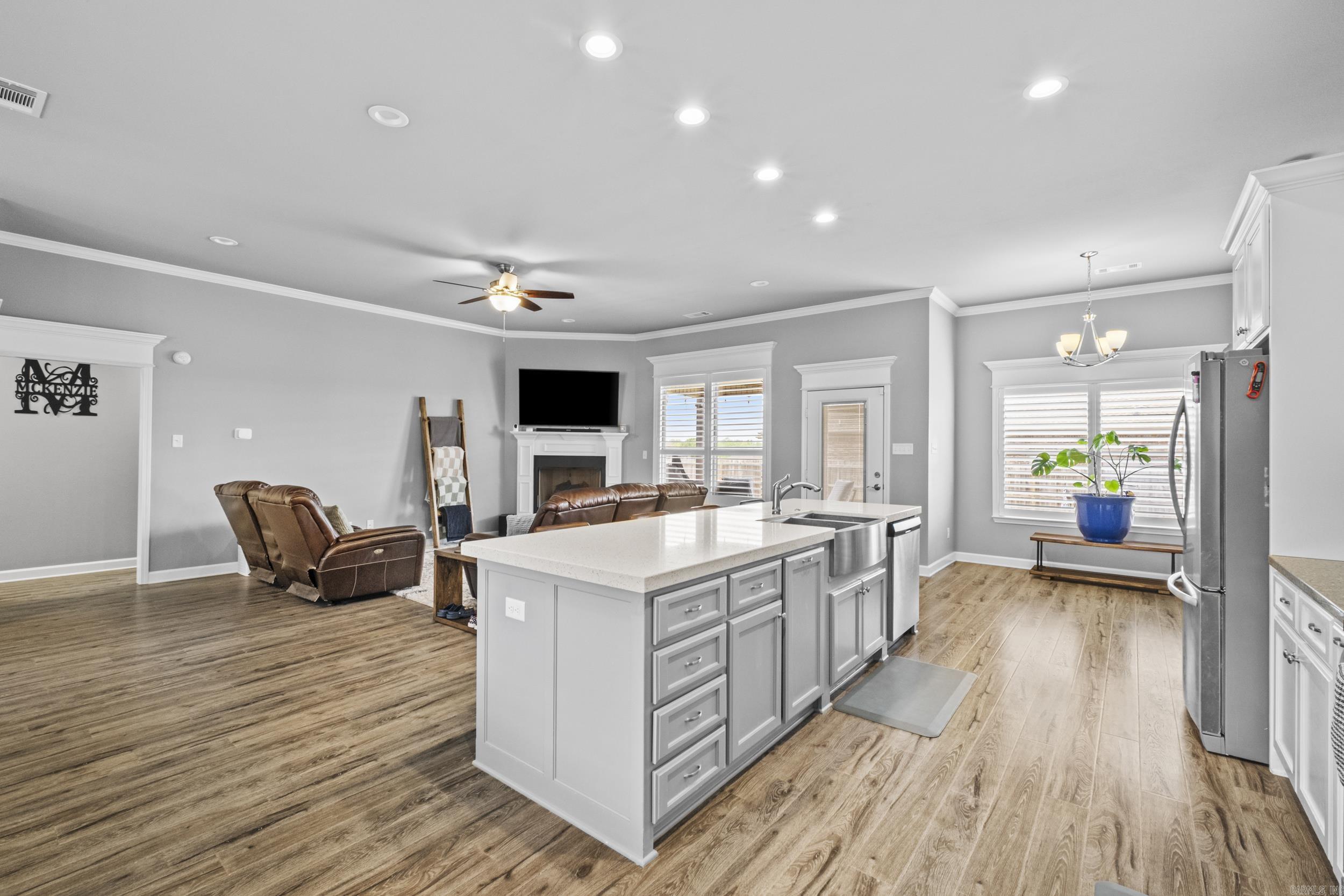 MOUNT TABOR ESTATES - Residential