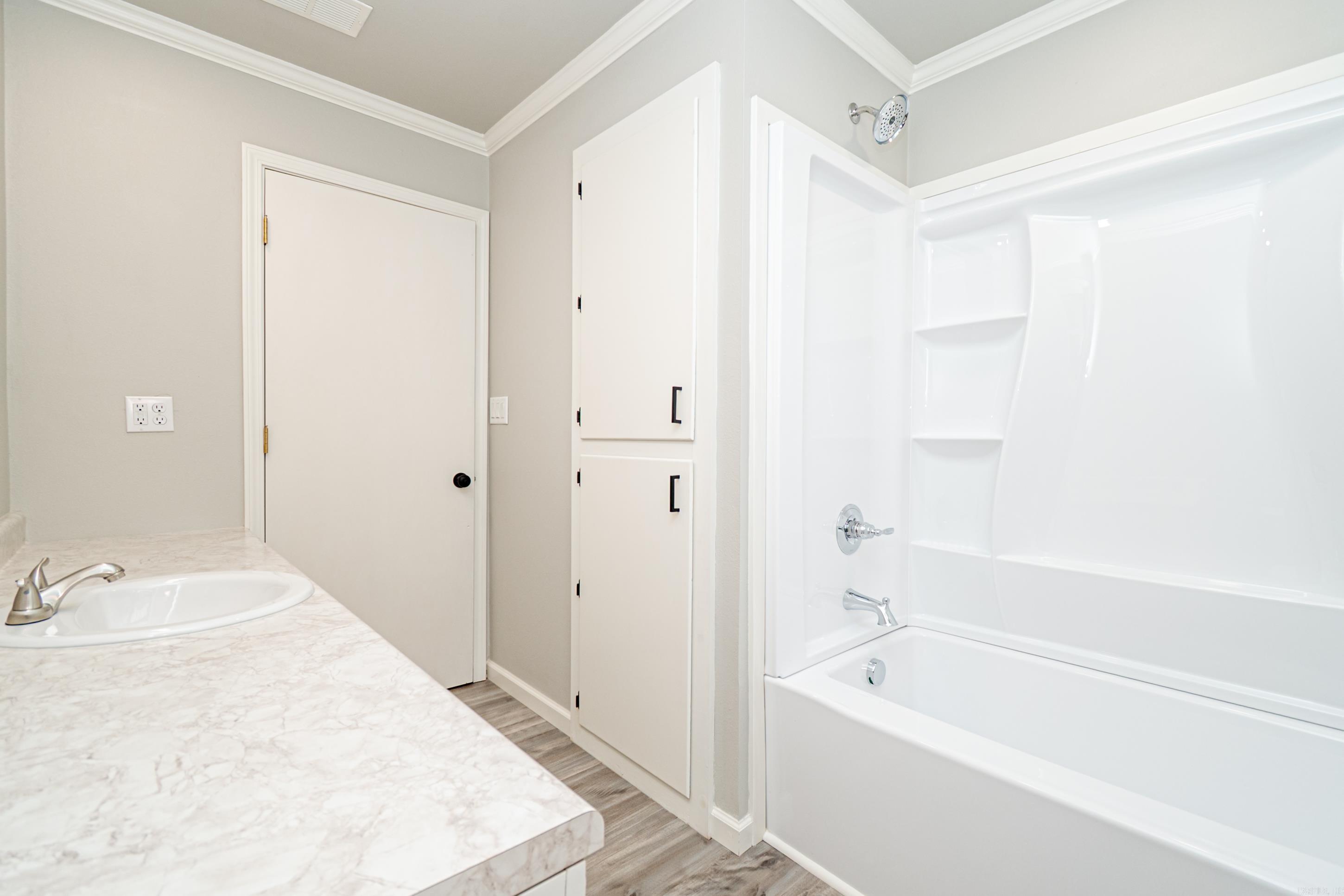 MONTICELLO - Residential