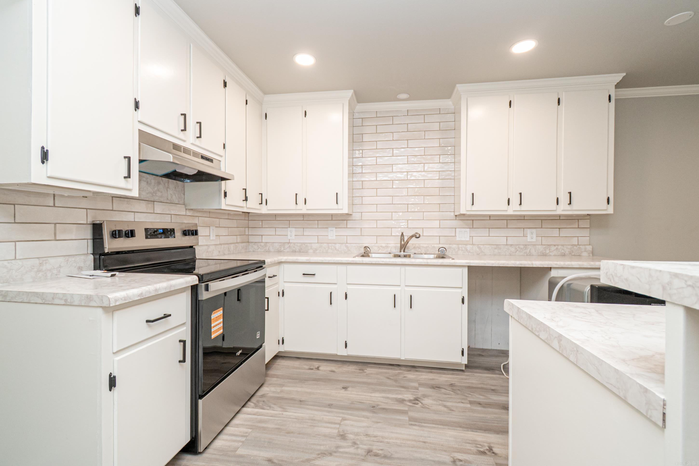 MONTICELLO - Residential