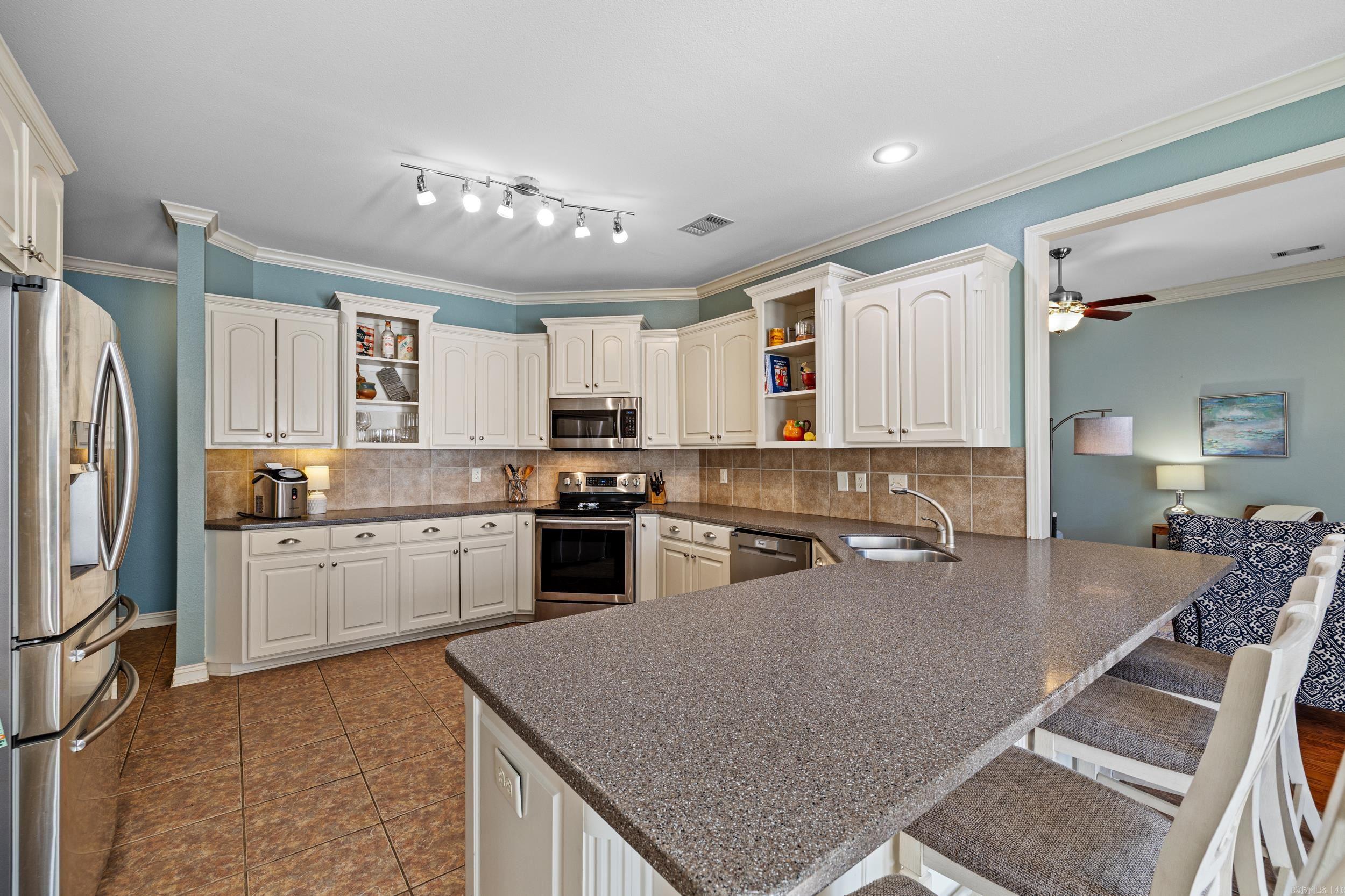 GREYSTONE - Residential