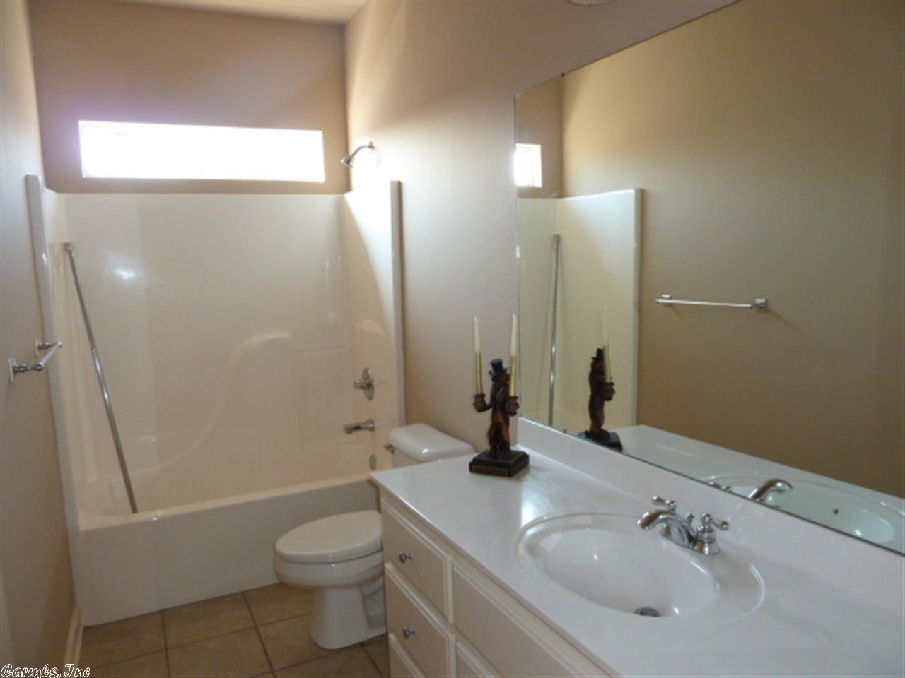 MILLERS CROSSING - Residential