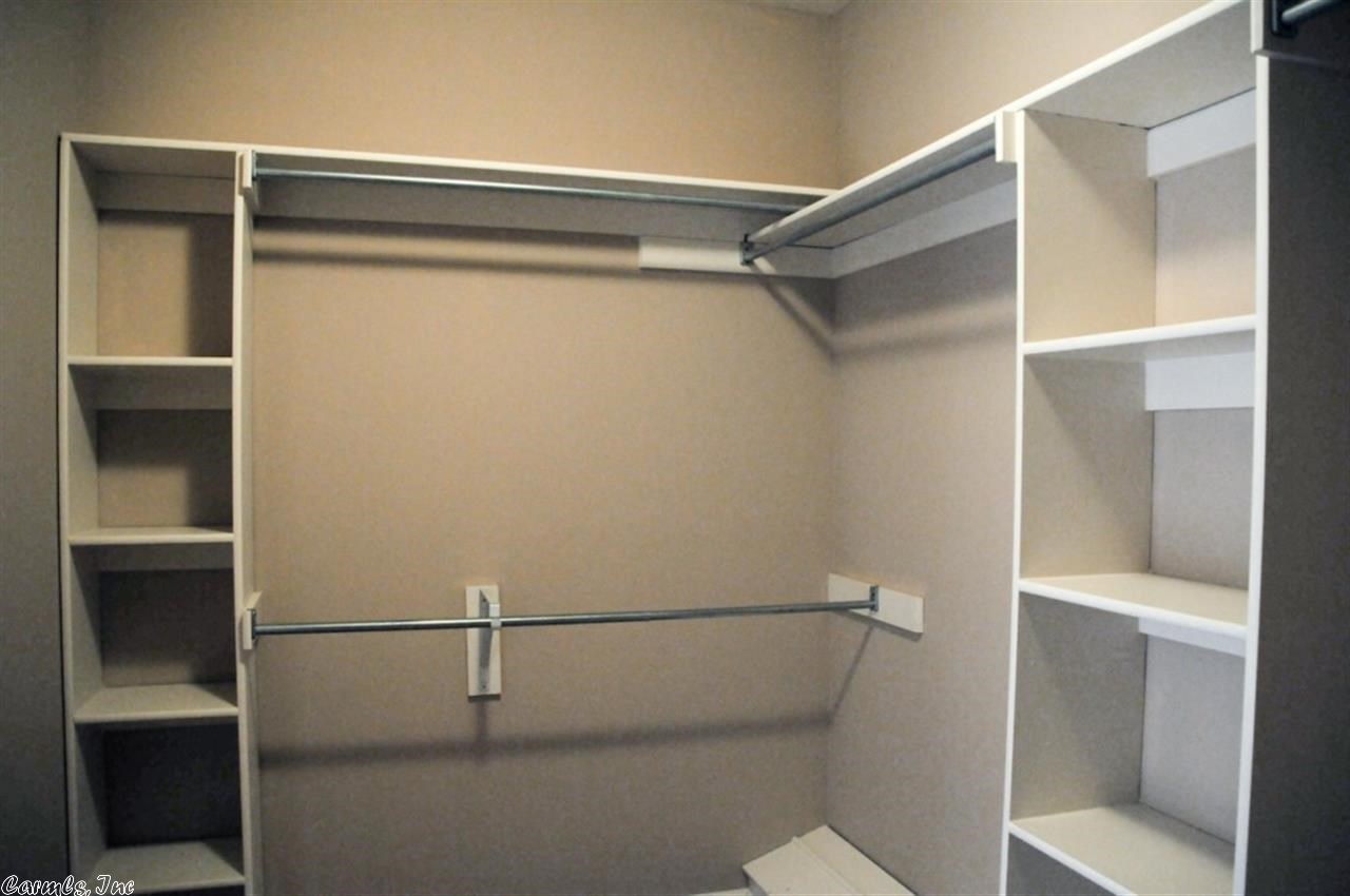 MILLERS CROSSING - Residential