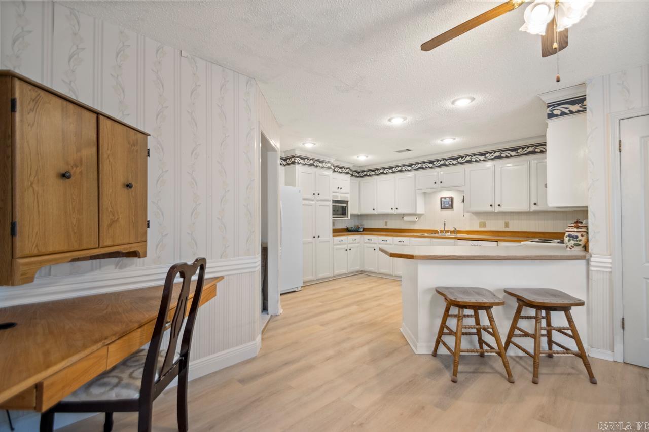 Pickwicket Corner - Residential