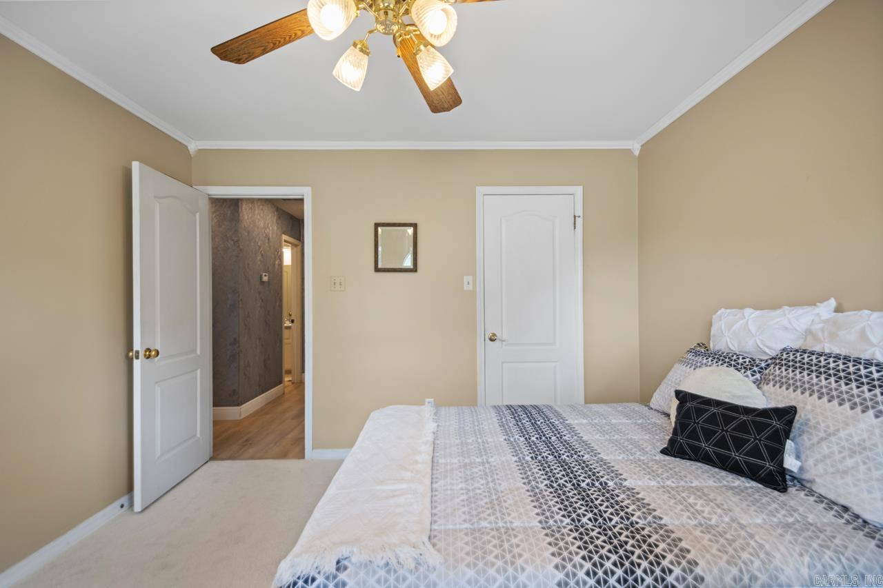 Pickwicket Corner - Residential