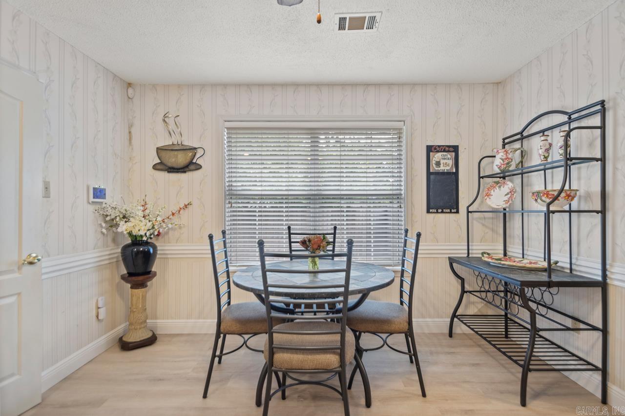 Pickwicket Corner - Residential