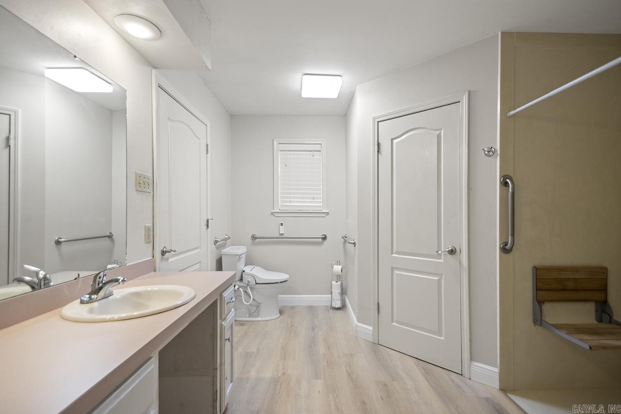 Pickwicket Corner - Residential