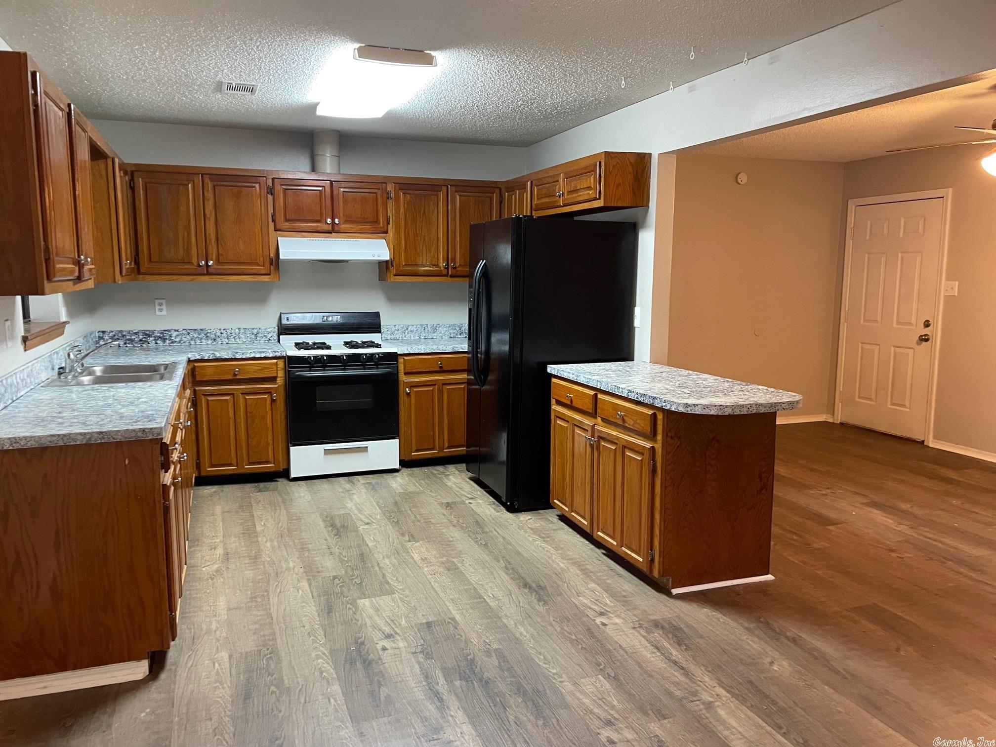 Shady Grove - Residential