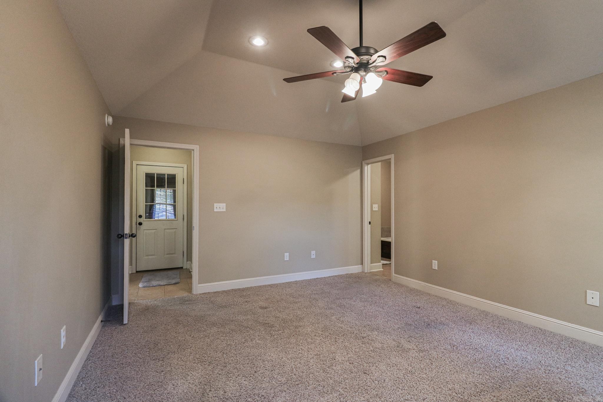 PROSPECT FARMS - Residential