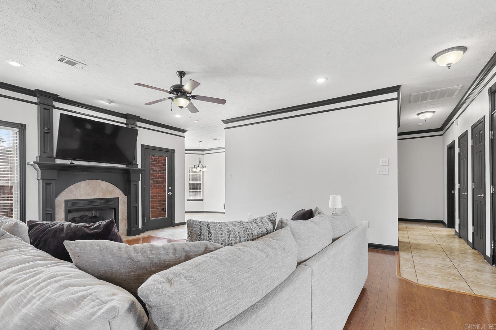 VINEYARD SUB PH I - Residential