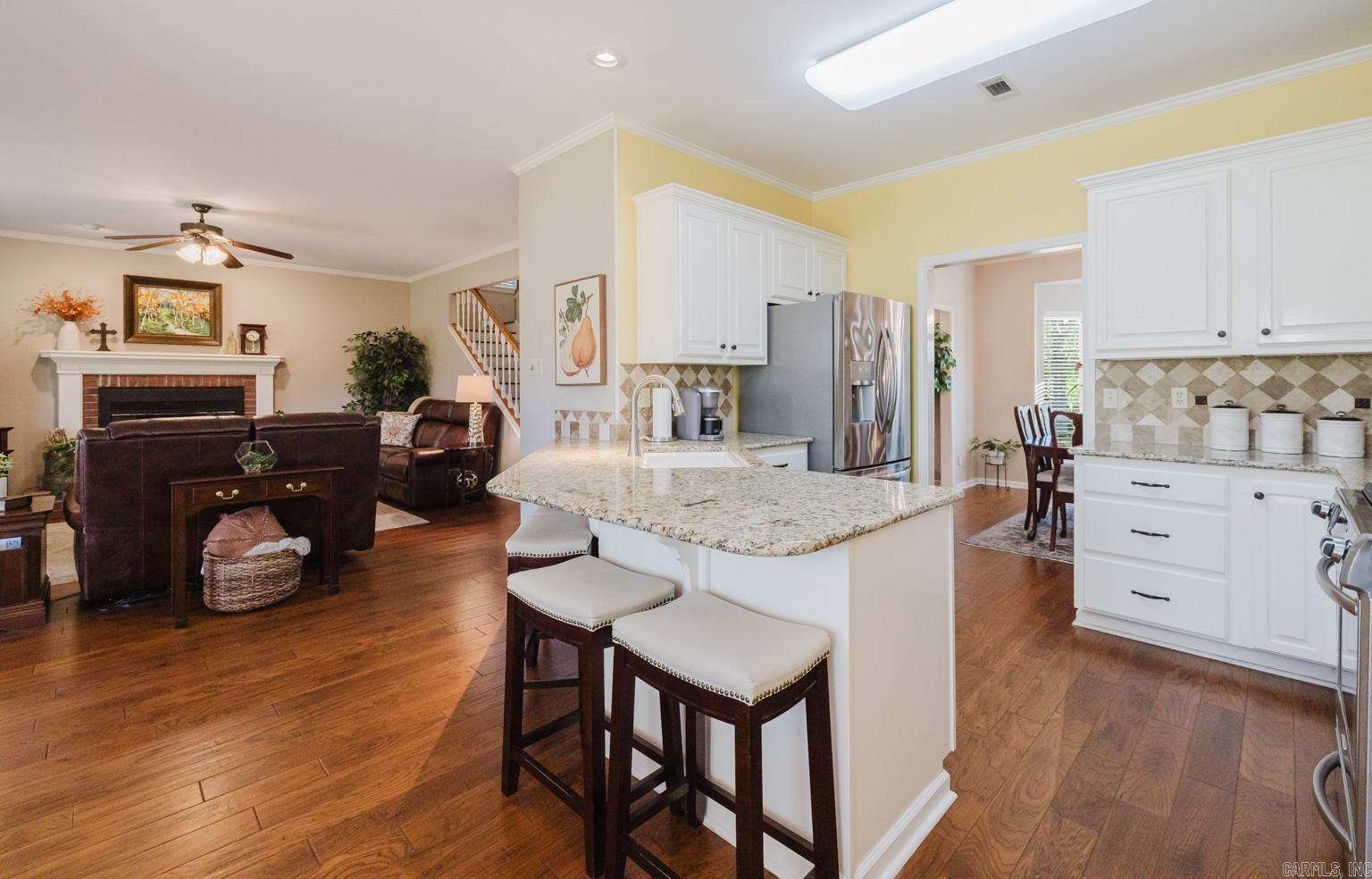 LEXINGTON PARK - Residential