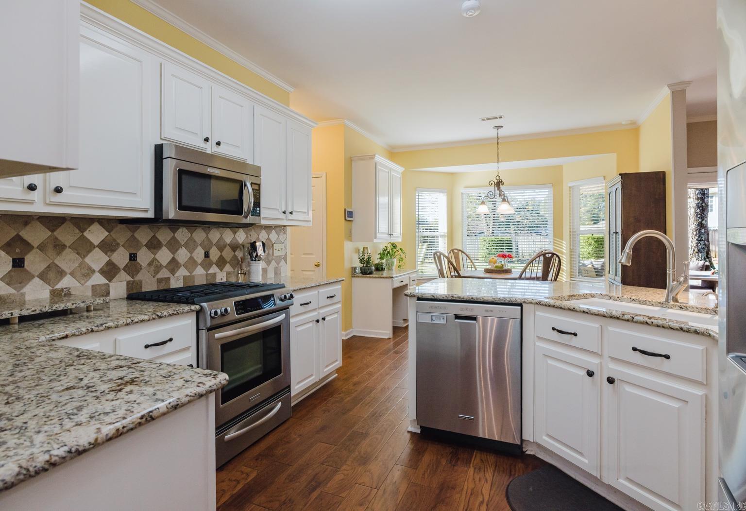 LEXINGTON PARK - Residential