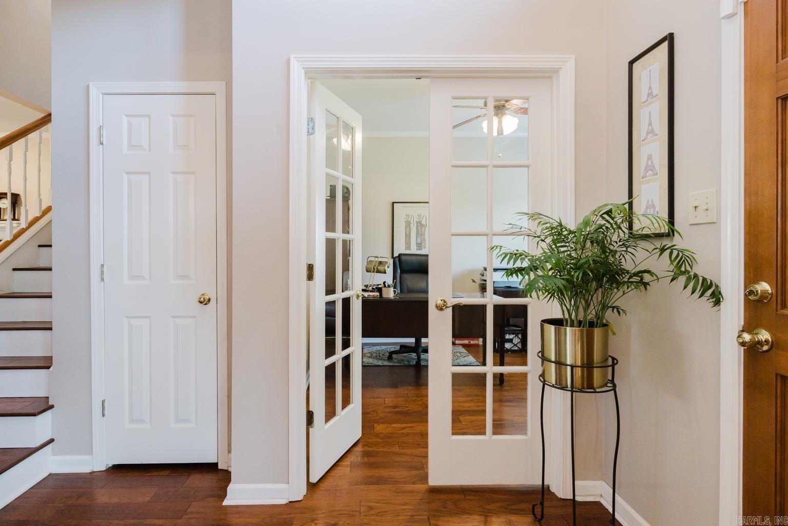 LEXINGTON PARK - Residential