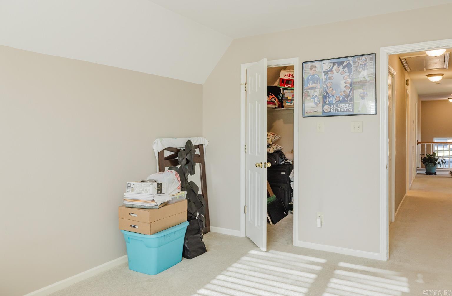 LEXINGTON PARK - Residential