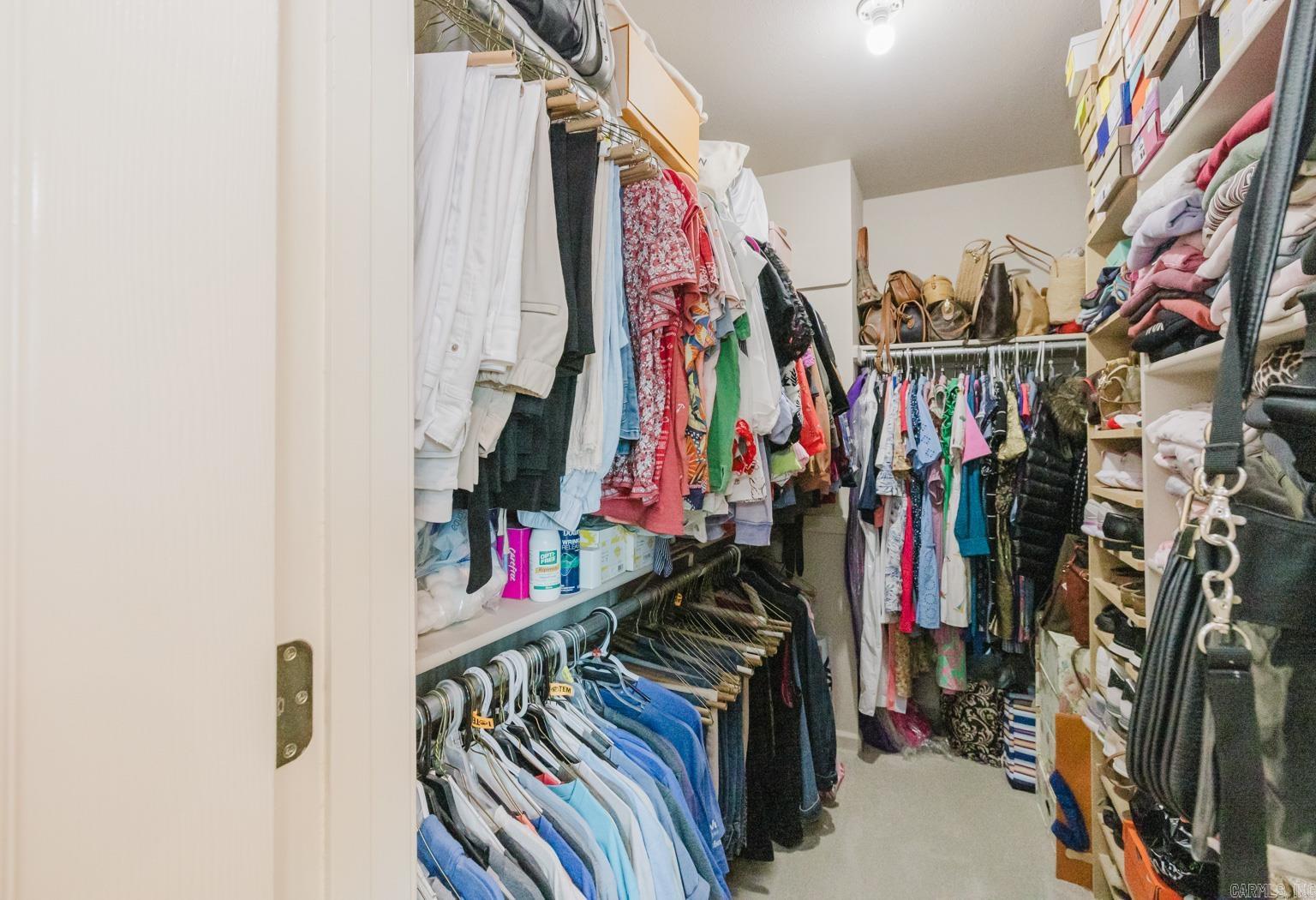 LEXINGTON PARK - Residential