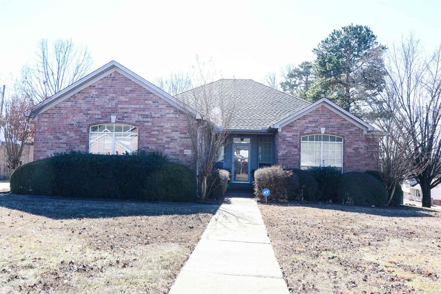 Motivated Seller!! This home has an open floor plan concept with the dining room area waiting to entertain your friends and family.  This beautiful home is located on a corner lot and has a deck for a relaxing evening.