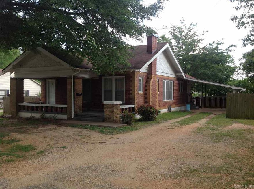 Come see this hillcrest-like charm. Beautiful Hardwoods throughout. This home has a new central HVAC system, updated Kitchen and Electrical. Refrigerator conveys. Seller willing to pay $3,000 of buyer's closing costs and prepaids for full price offer!