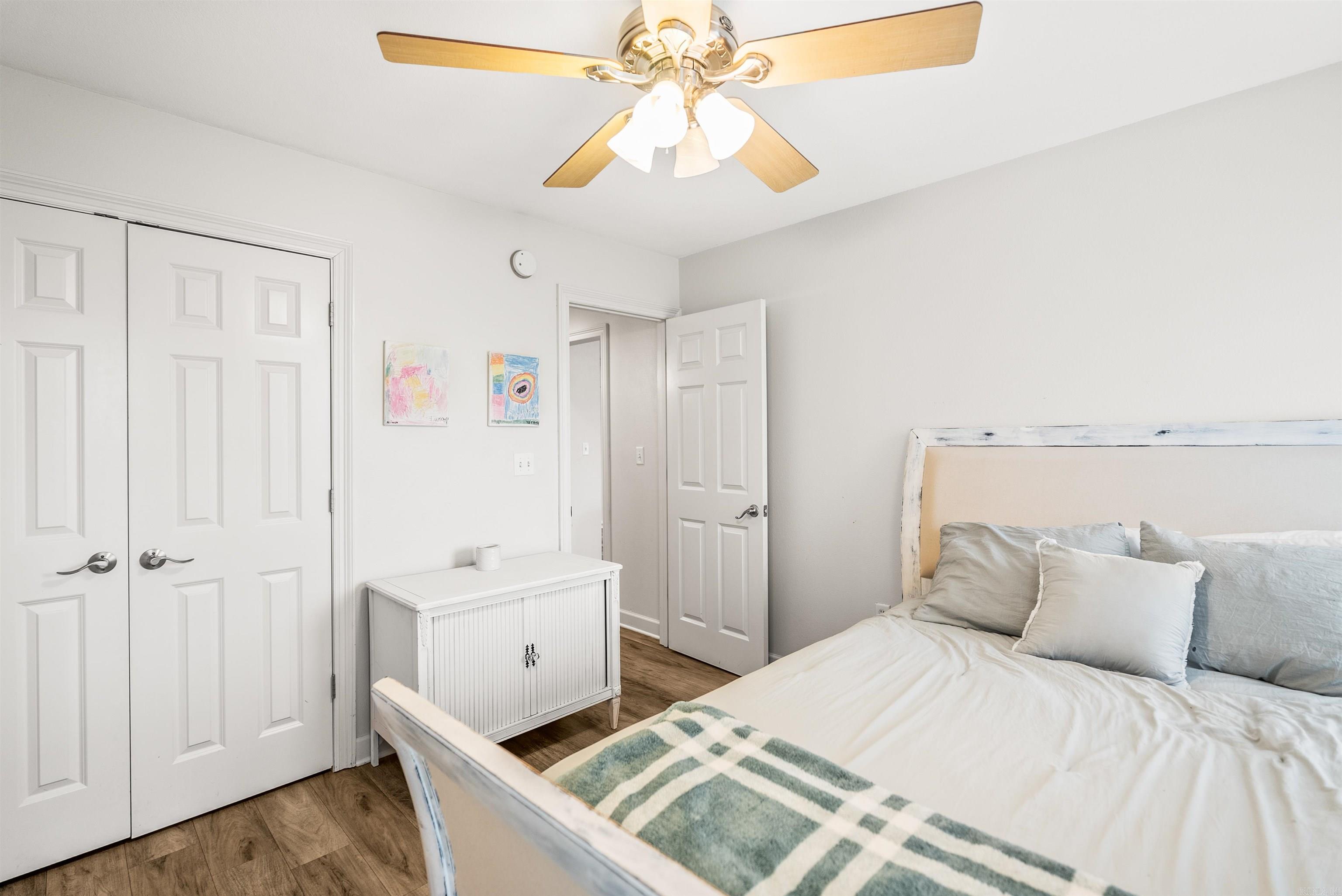 SPRING VALLEY - Residential