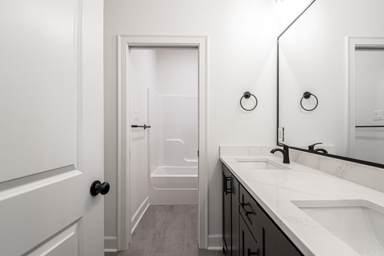 CYPRESS VALLEY - Residential