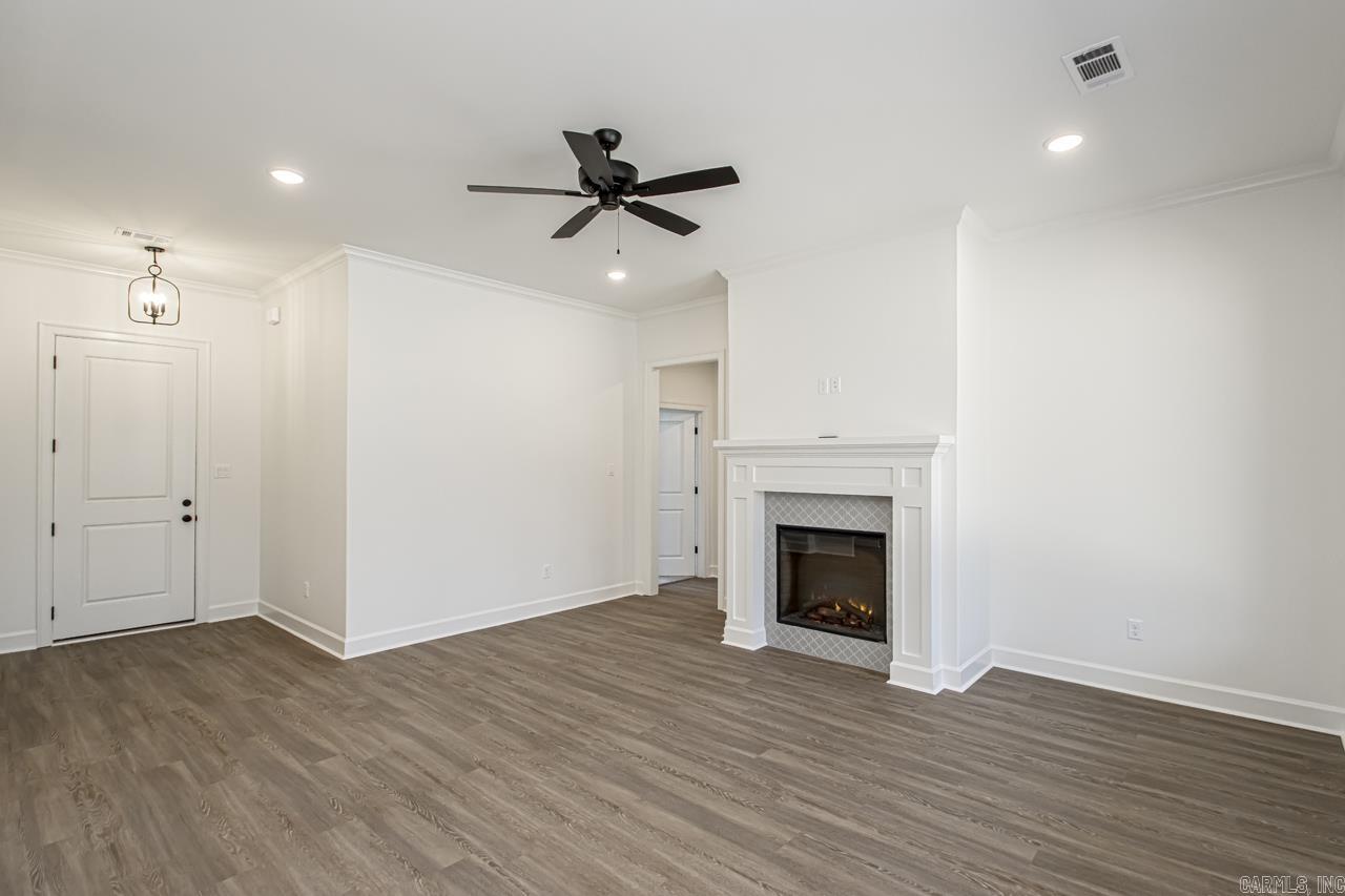 CYPRESS VALLEY - Residential