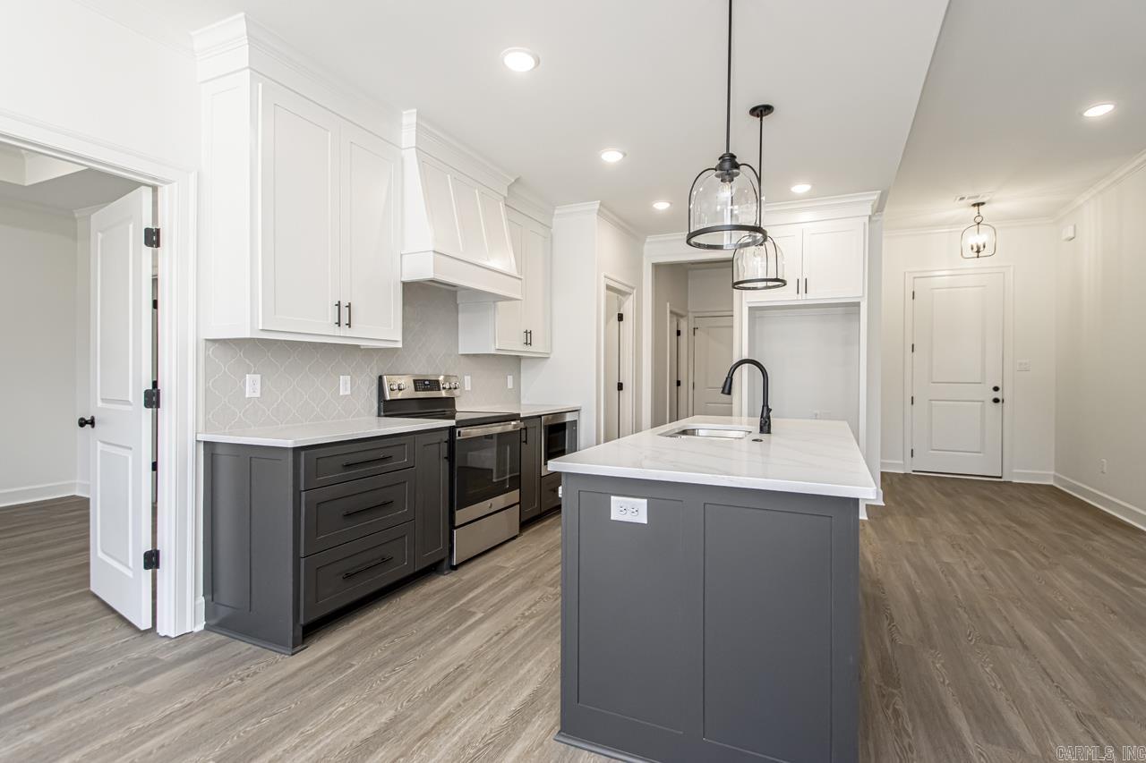 CYPRESS VALLEY - Residential