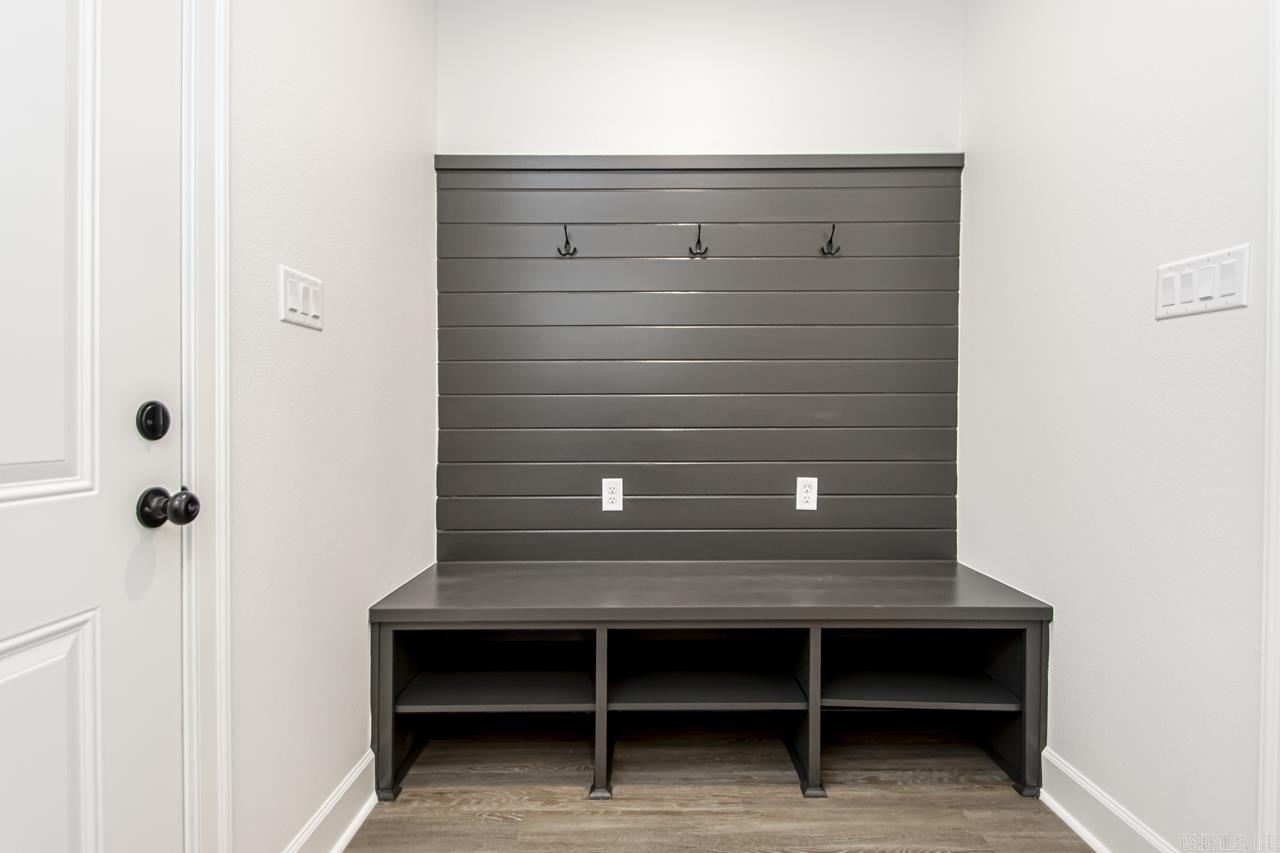 CYPRESS VALLEY - Residential