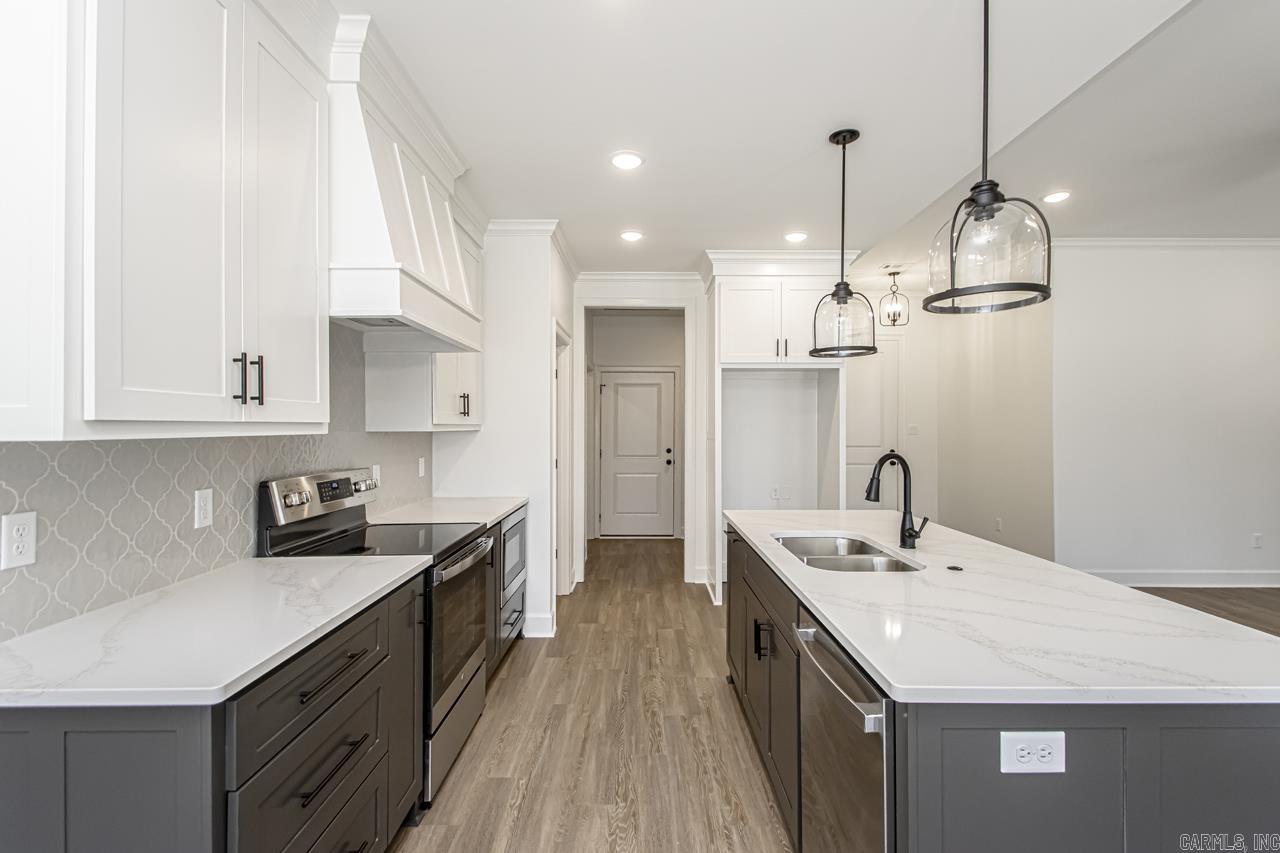 CYPRESS VALLEY - Residential