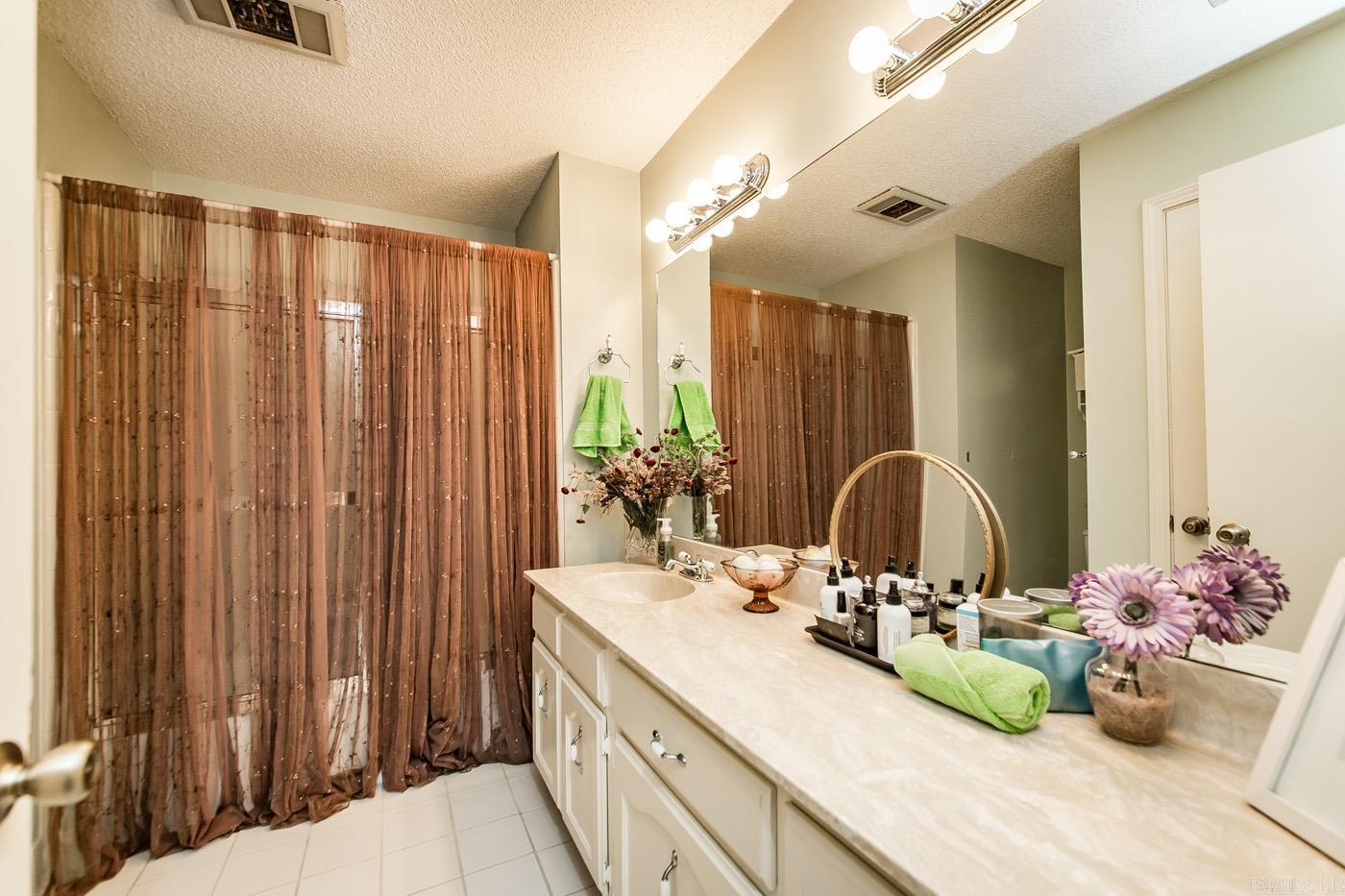 PLEASANT VIEW - Residential