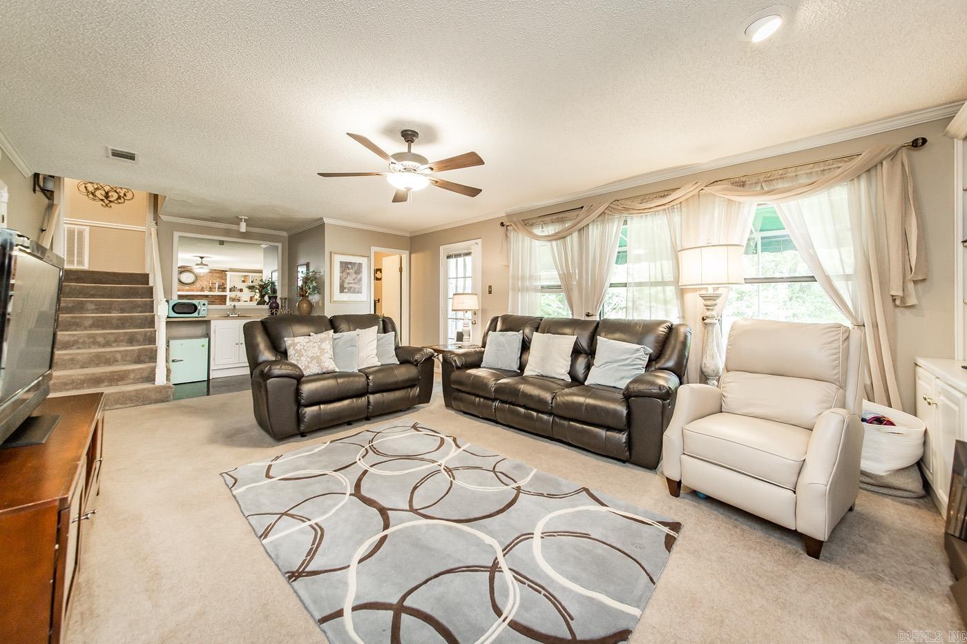 PLEASANT VIEW - Residential