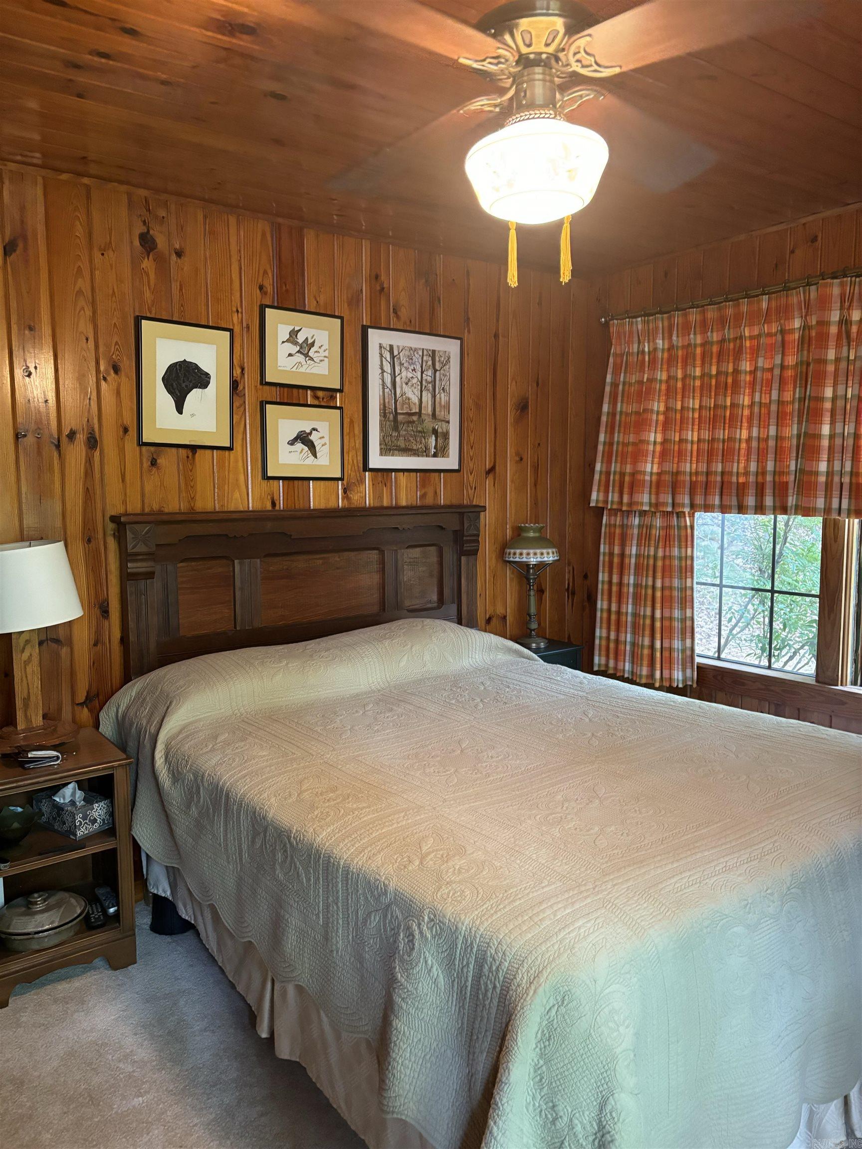 COWHIDE COVE HOME - Residential