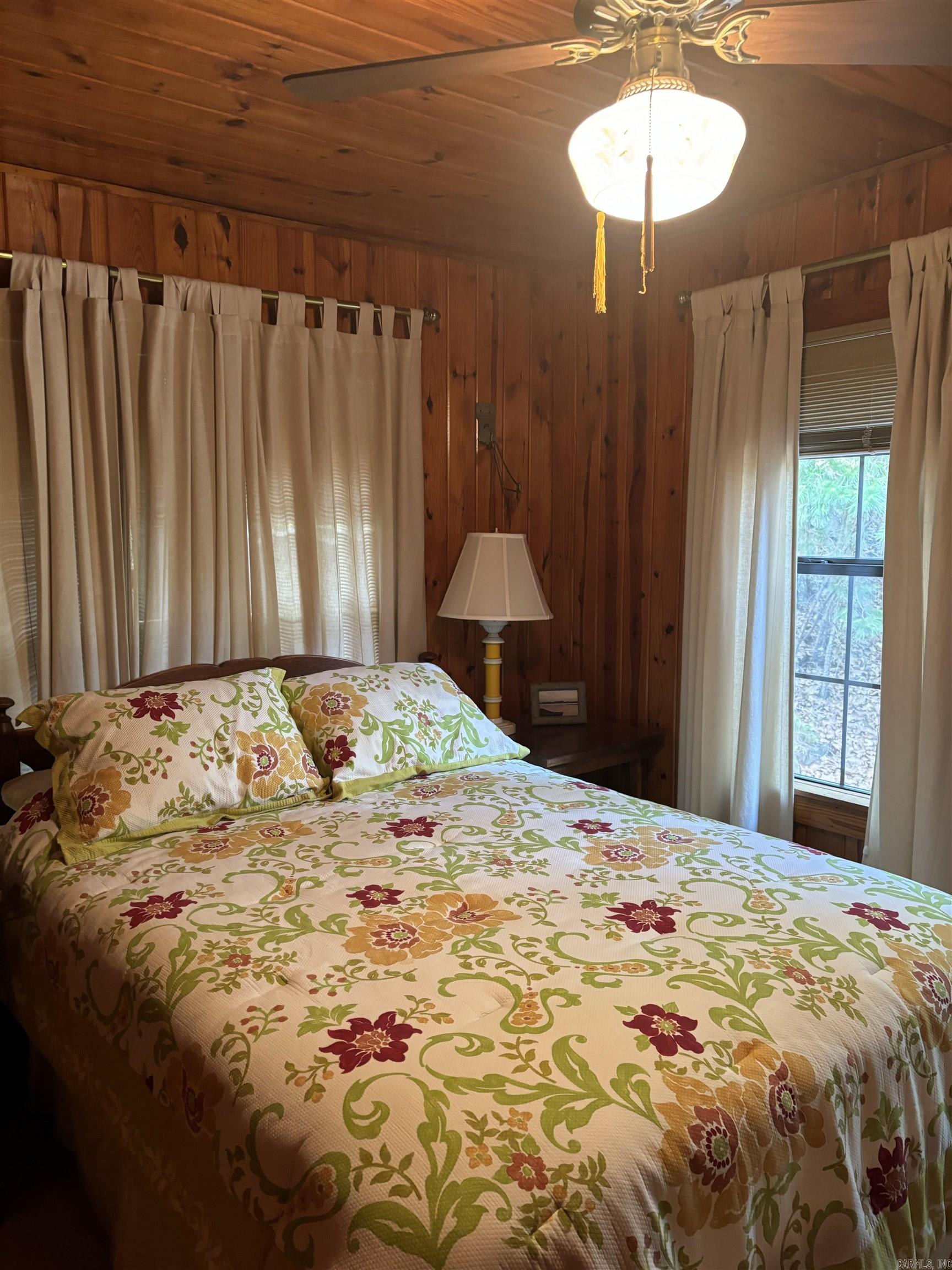 COWHIDE COVE HOME - Residential