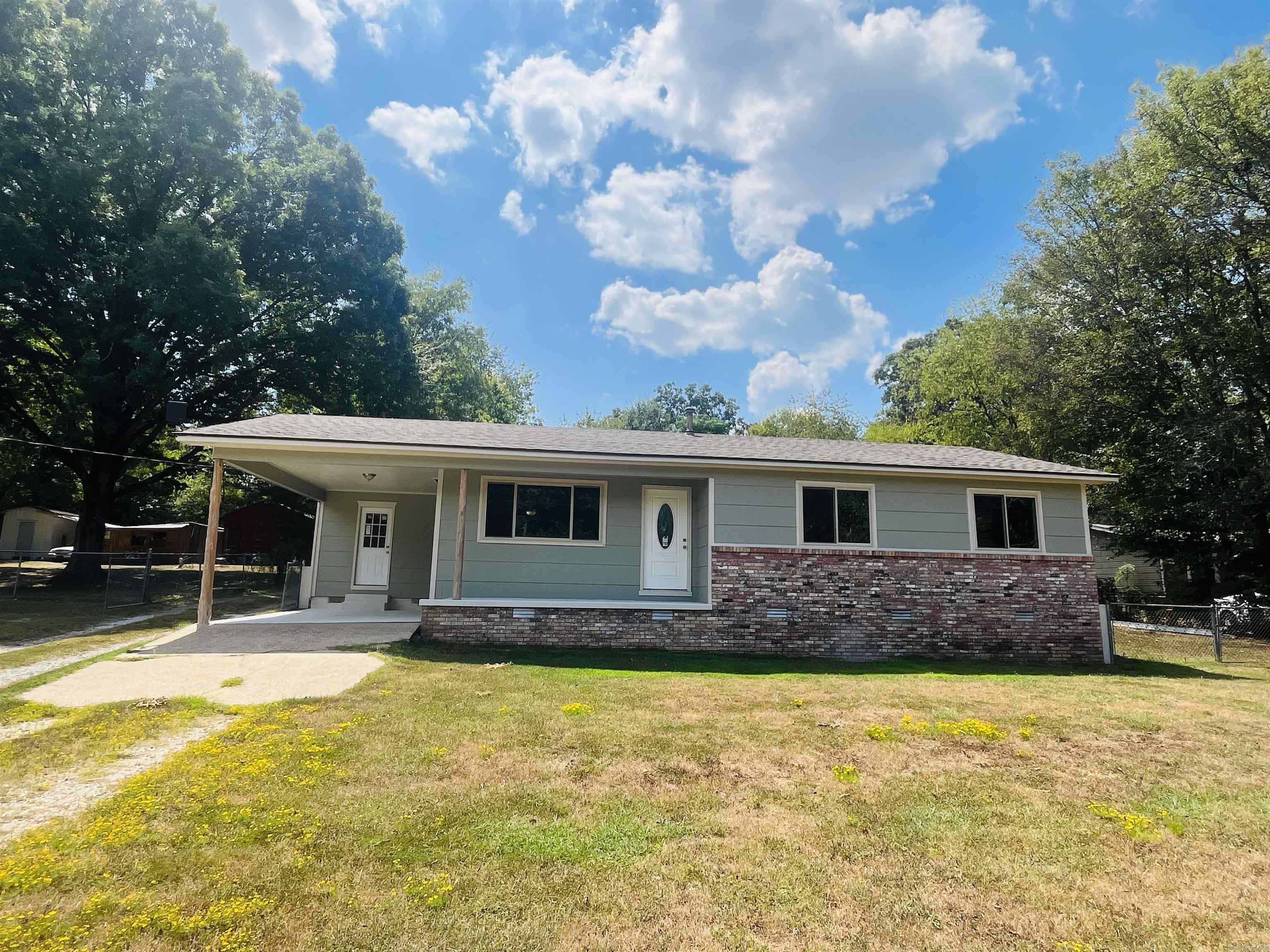 HURRICANE SHORE - Residential