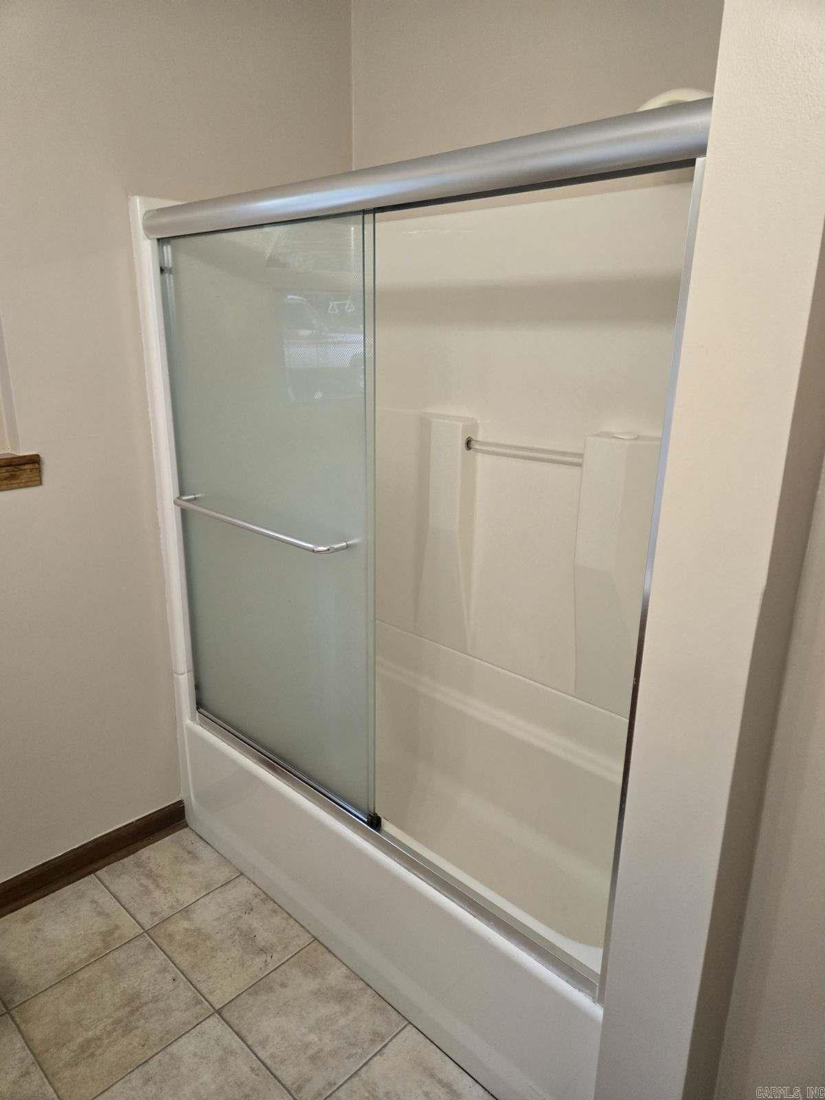 HURRICANE SHORE - Residential