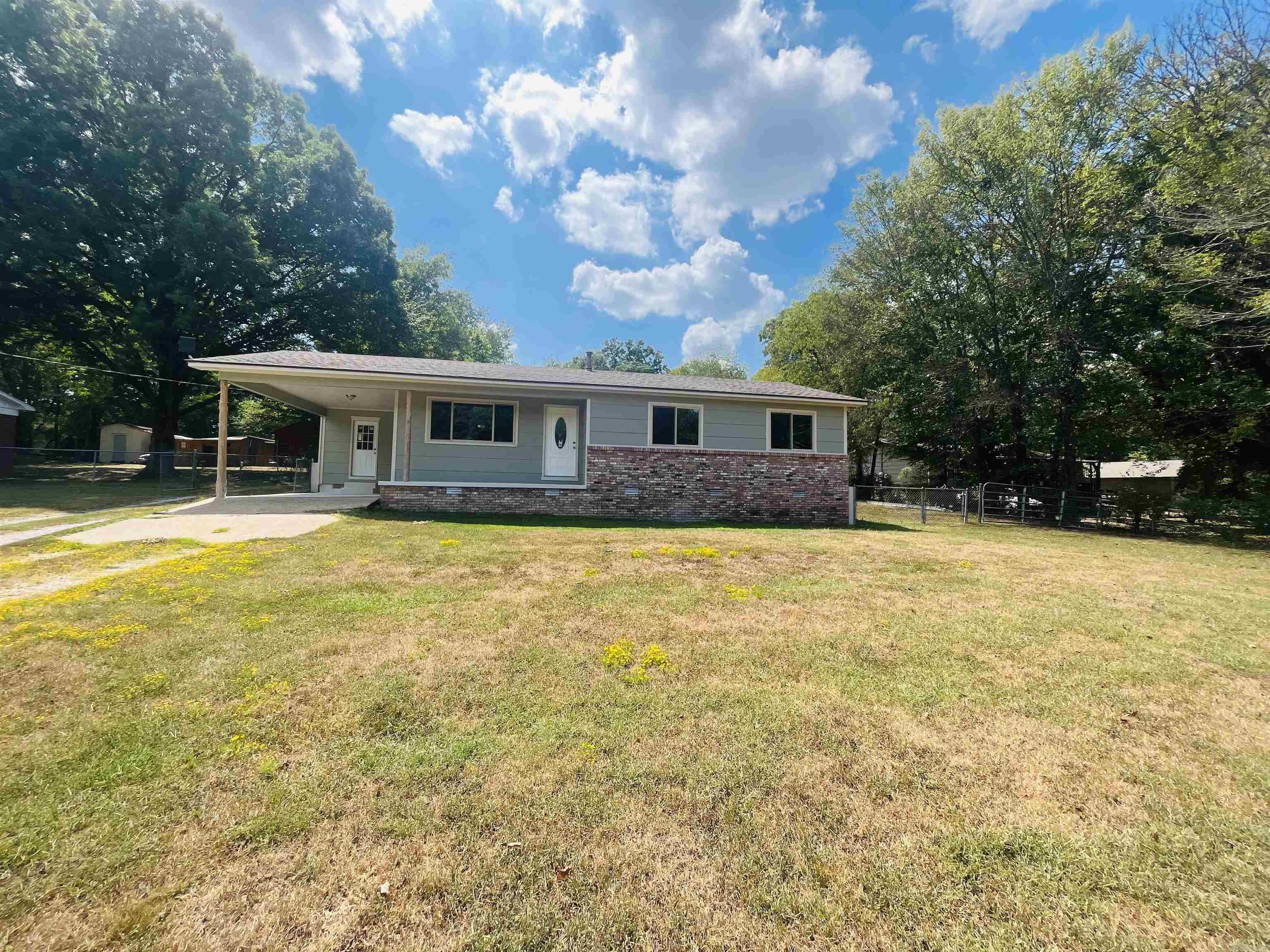 HURRICANE SHORE - Residential