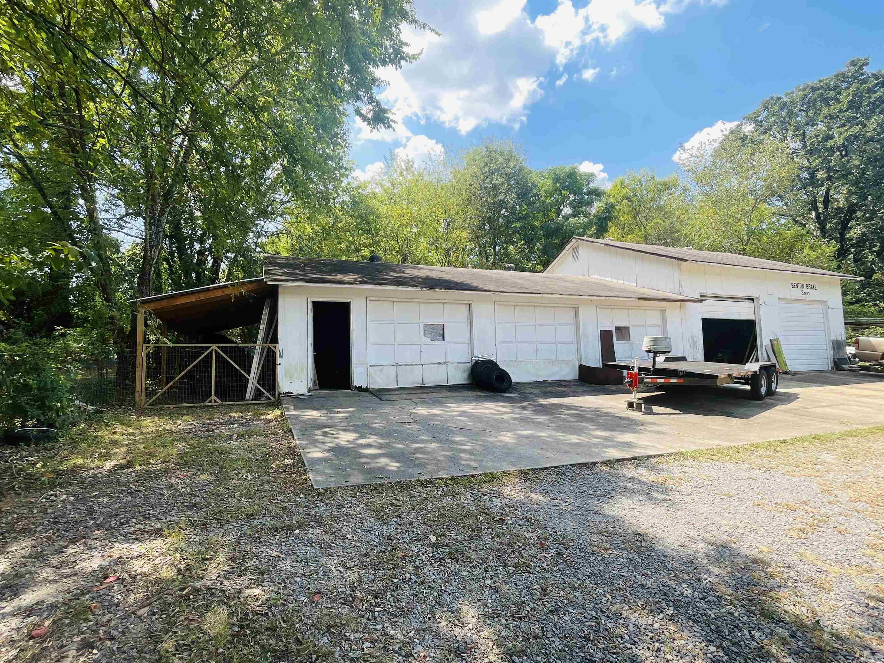 HURRICANE SHORE - Residential