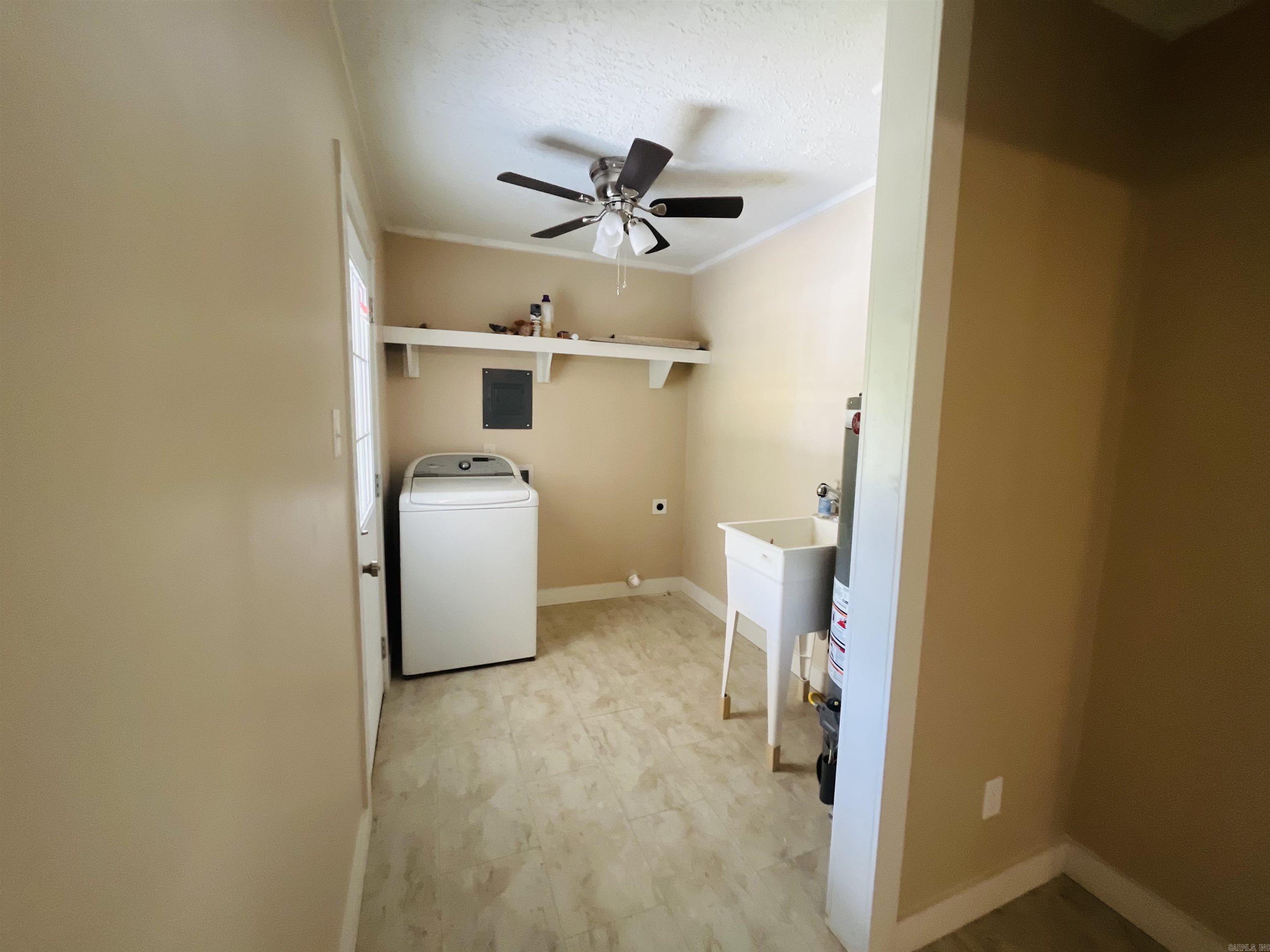 HURRICANE SHORE - Residential