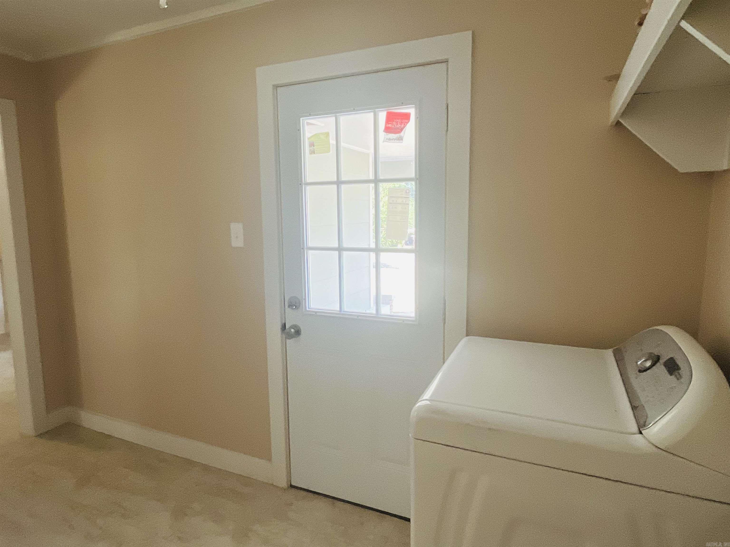 HURRICANE SHORE - Residential