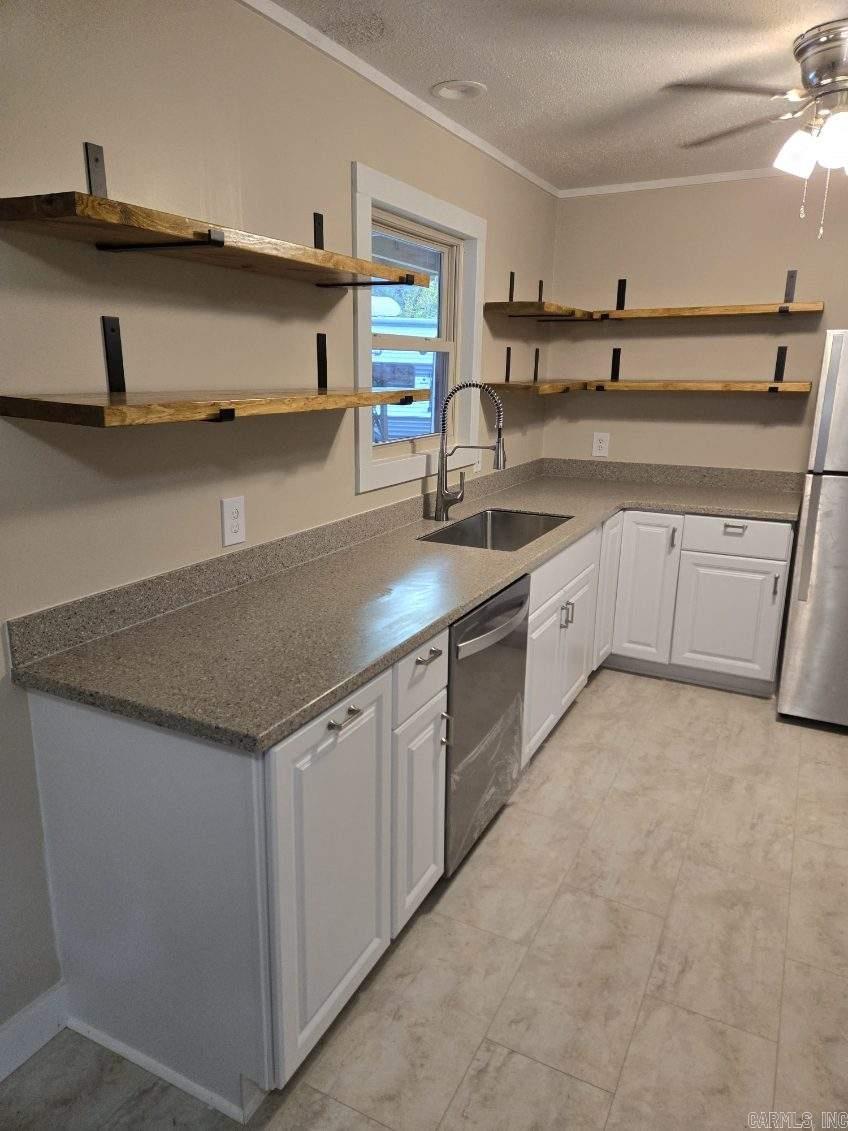 HURRICANE SHORE - Residential