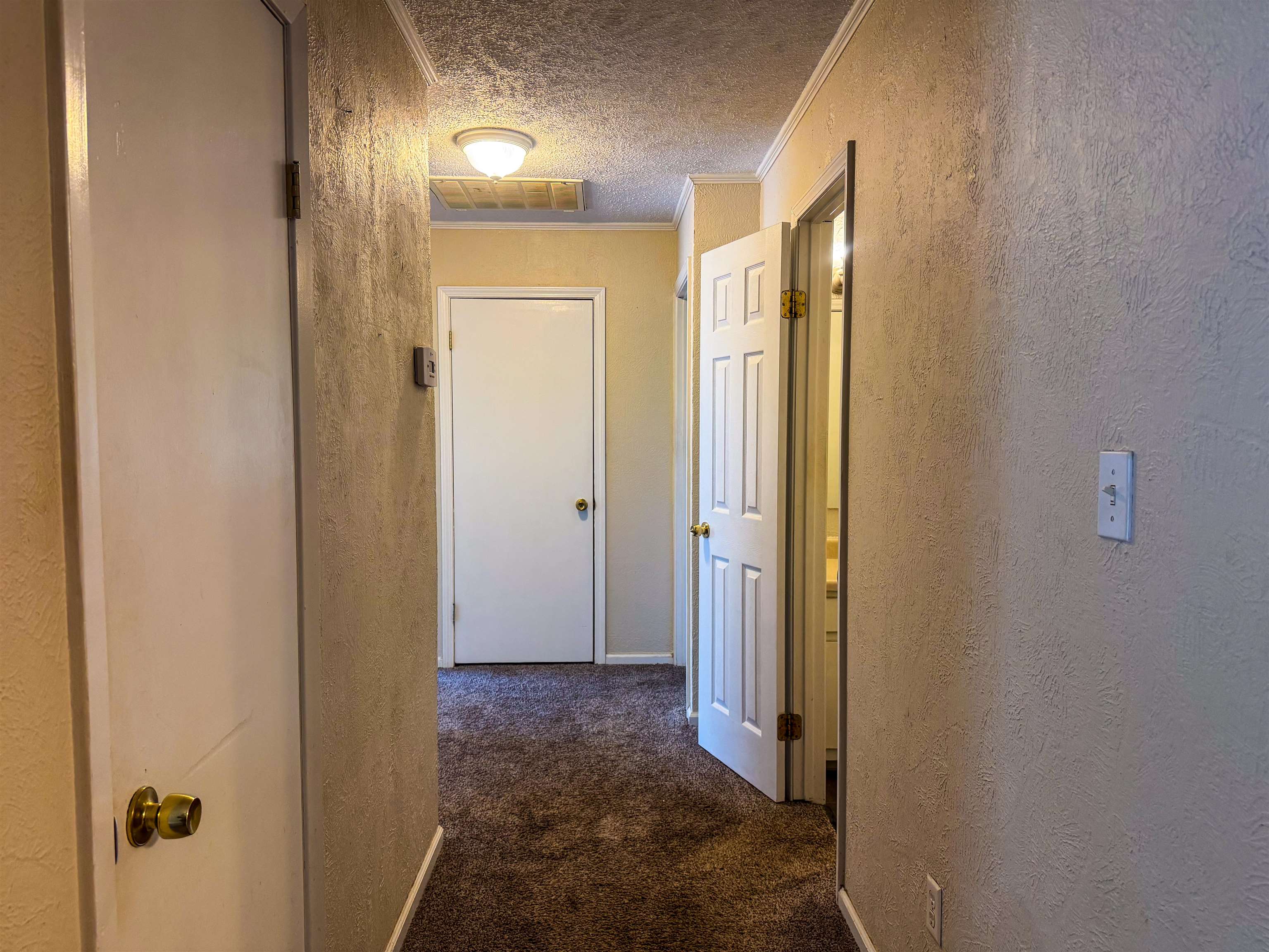 J & M ESTATES - Residential
