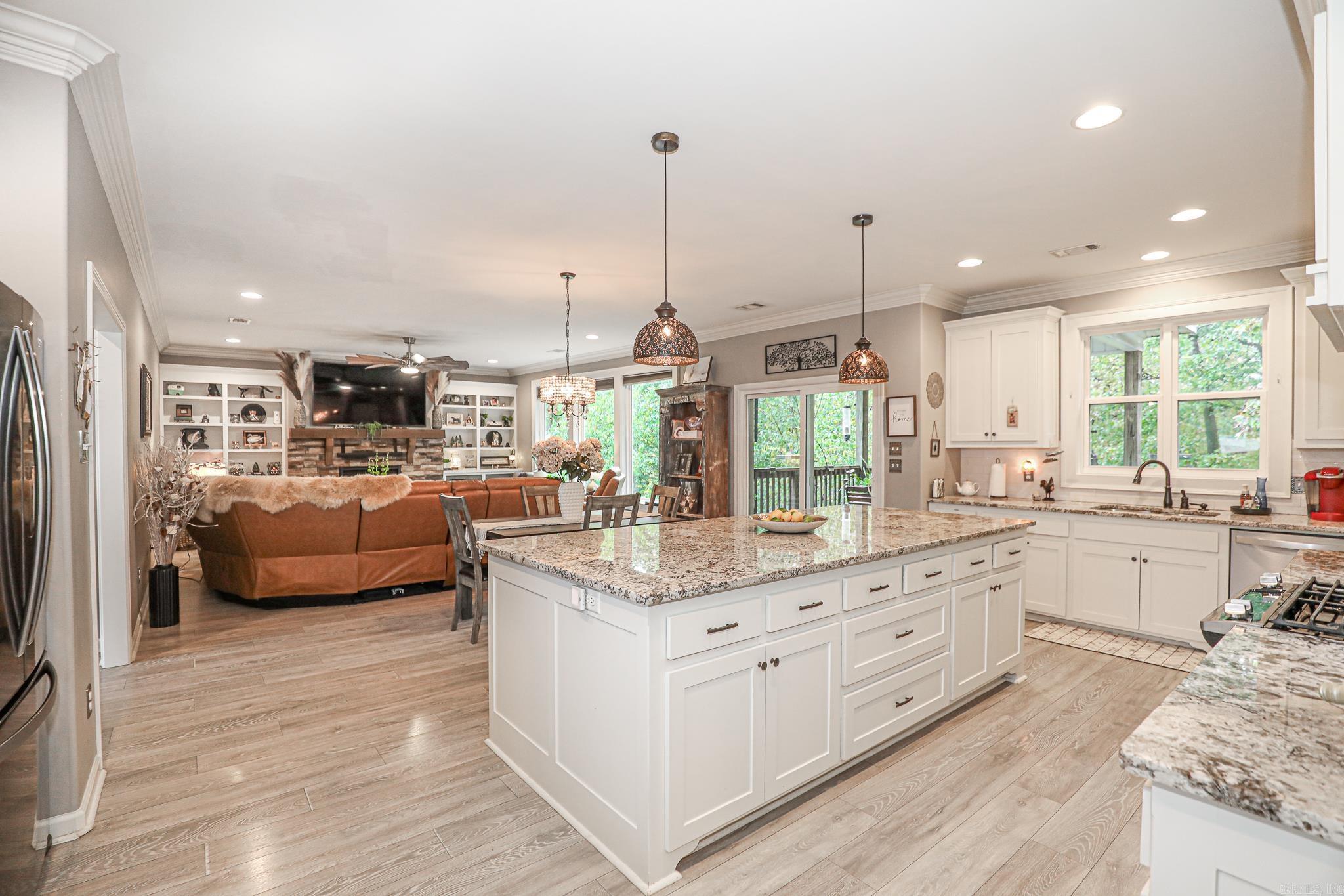 DIAMOND RIDGE ESTATES - Residential