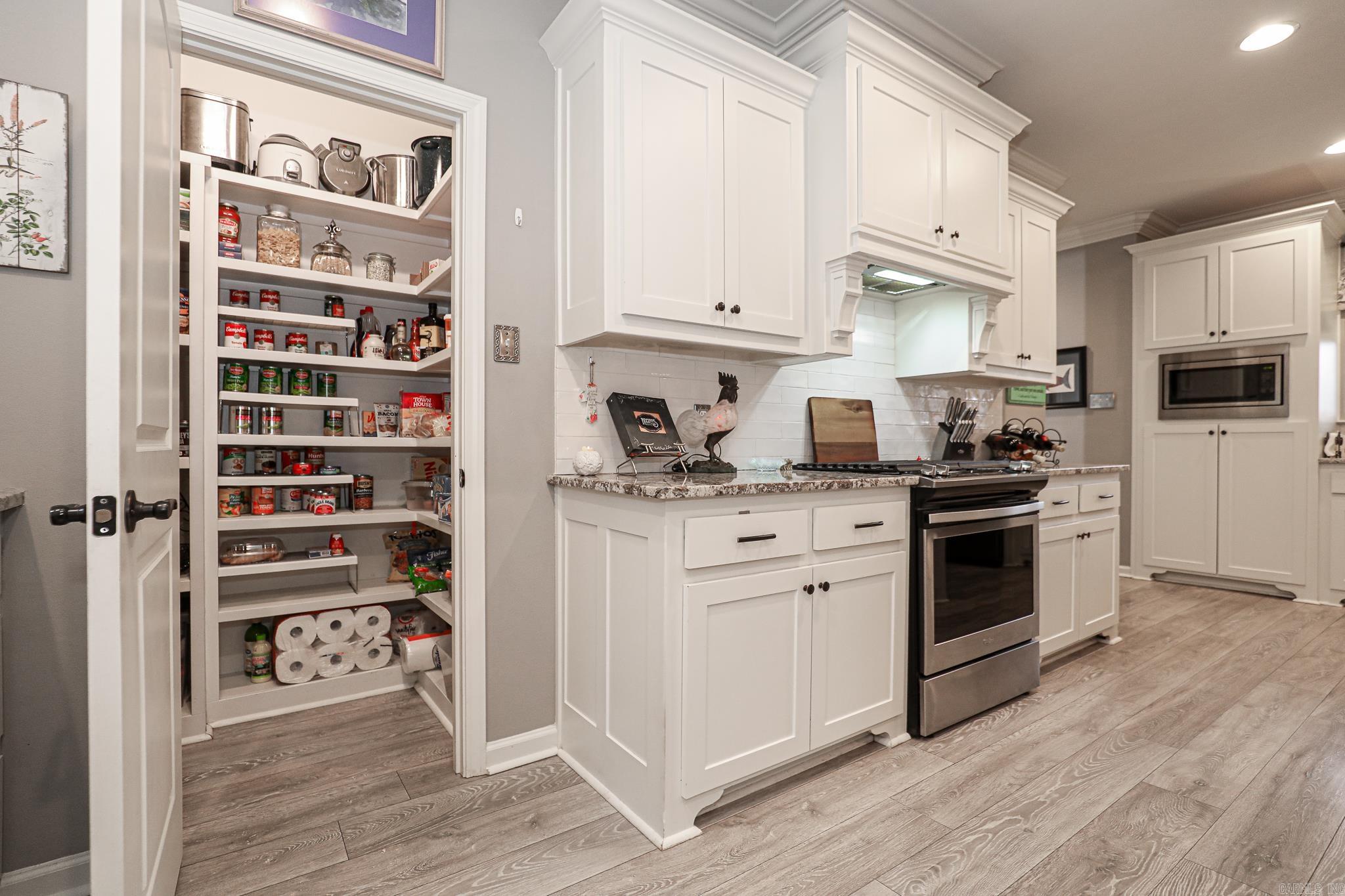 DIAMOND RIDGE ESTATES - Residential