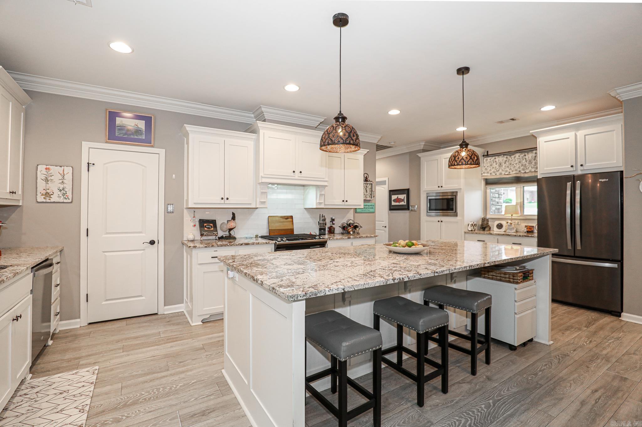 DIAMOND RIDGE ESTATES - Residential