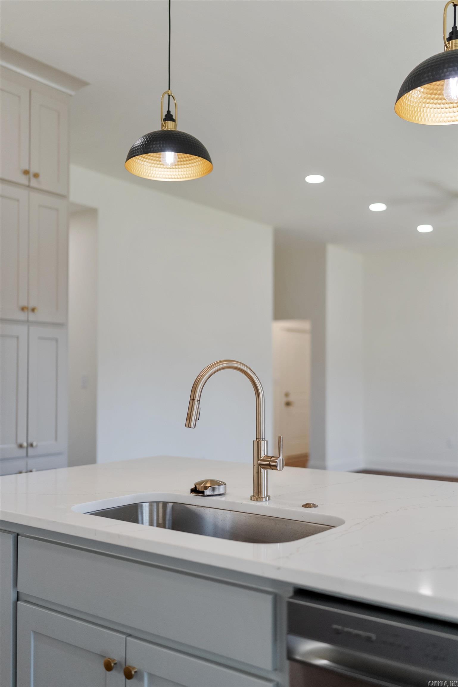 EAST MEADOW - Residential