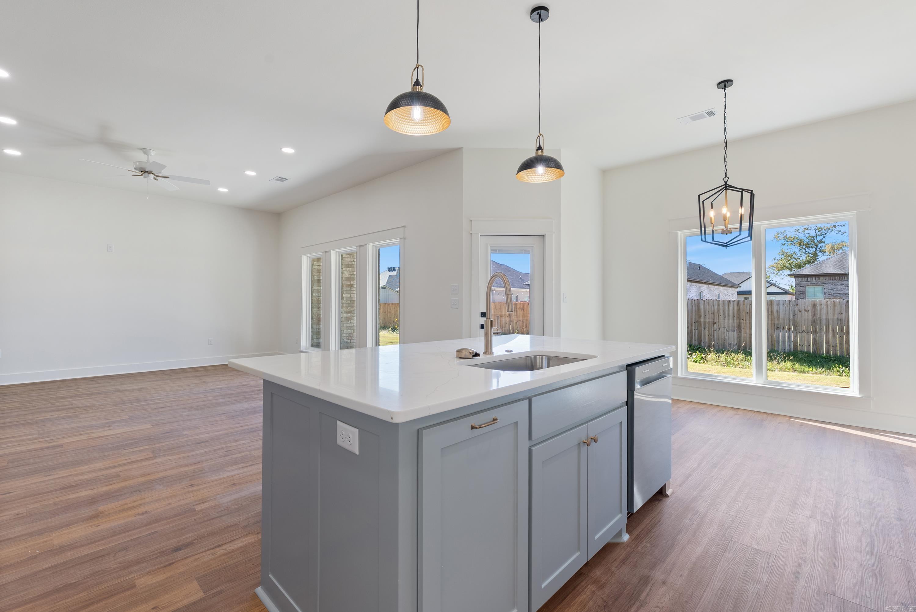 EAST MEADOW - Residential