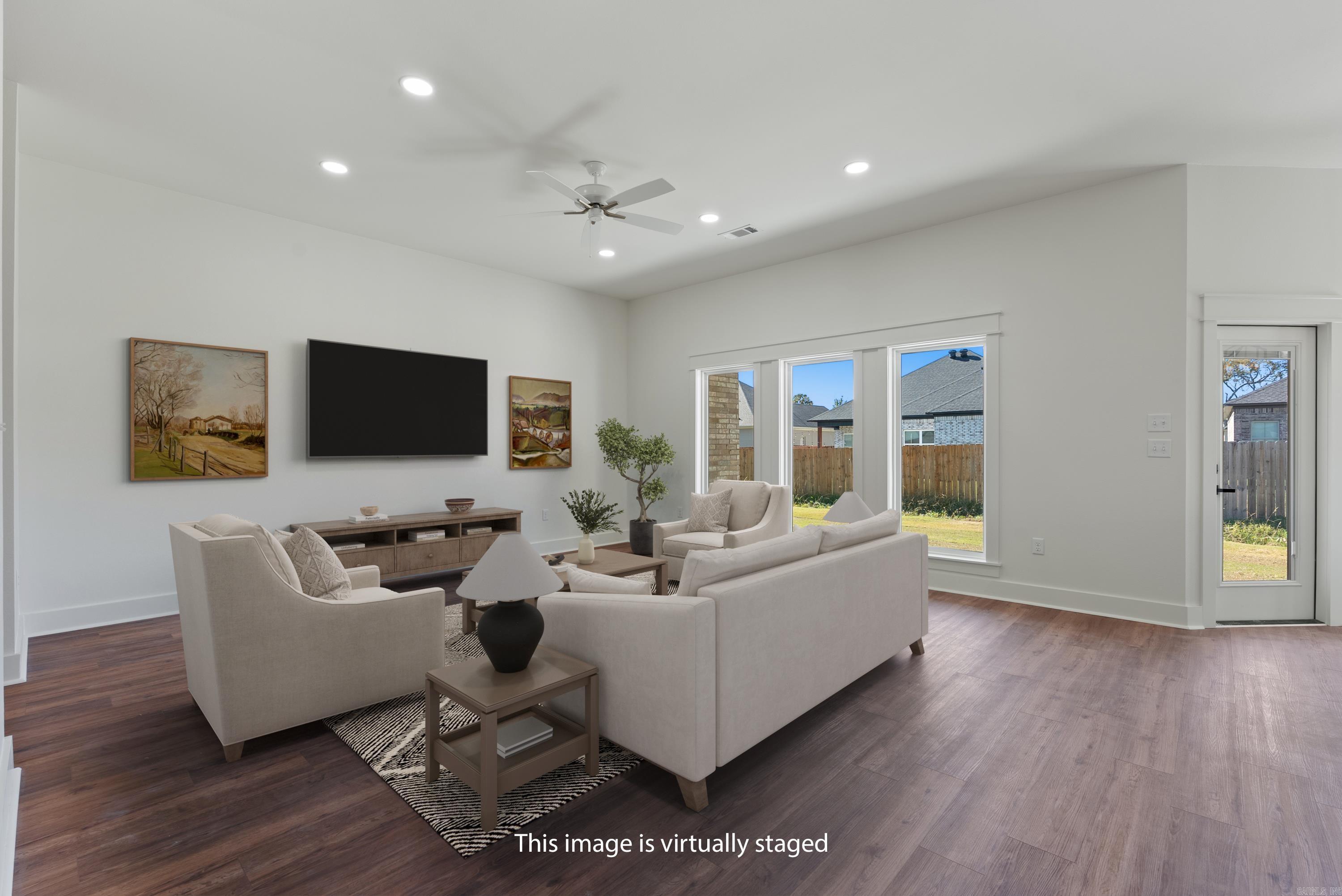 EAST MEADOW - Residential