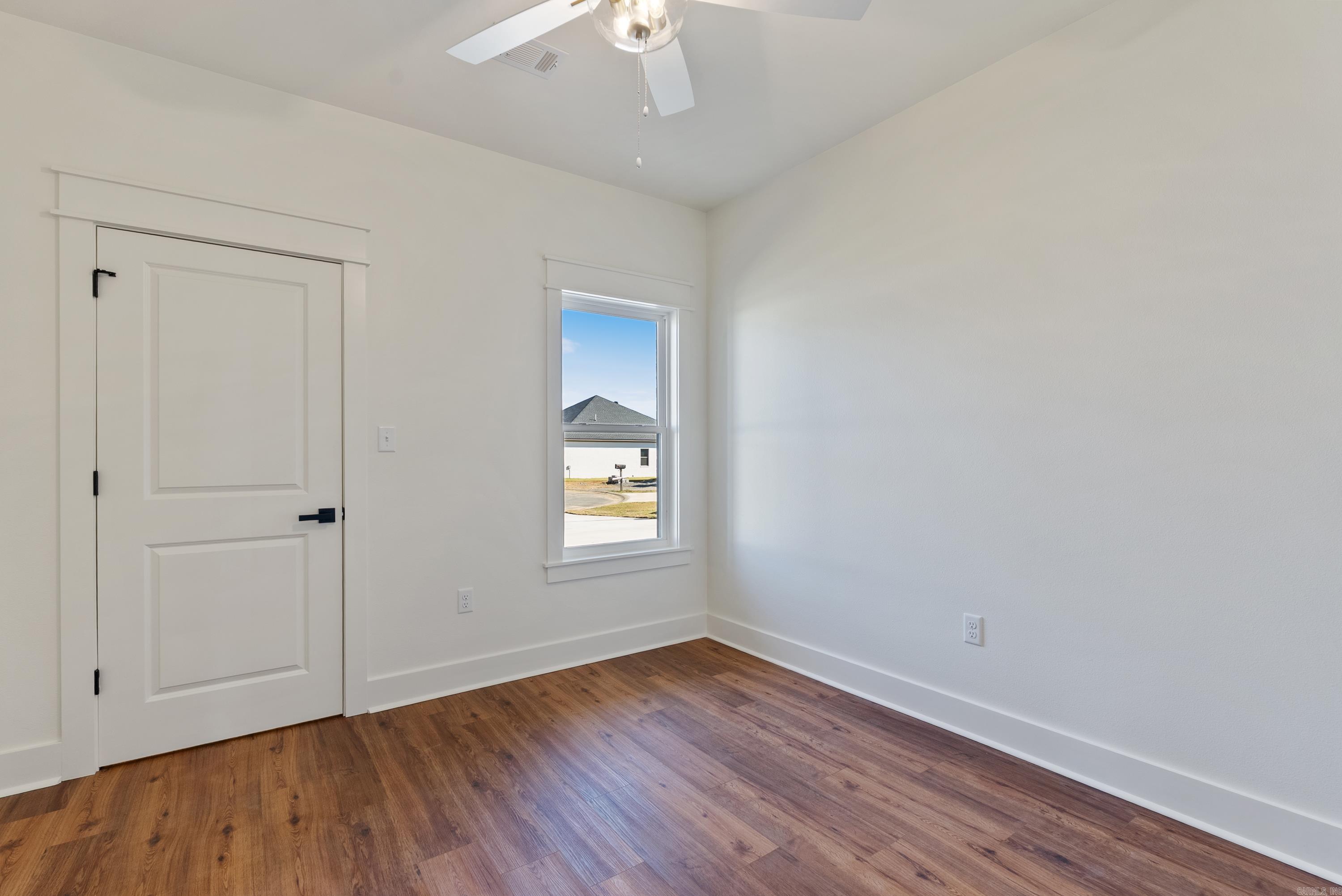 EAST MEADOW - Residential